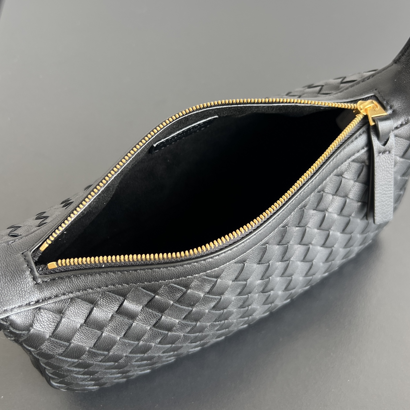 New product Nodo armpit bag ✨ 876370 This time the entire bag adopts lntrecciato weaving process, which is more brand-recognizable photo 1