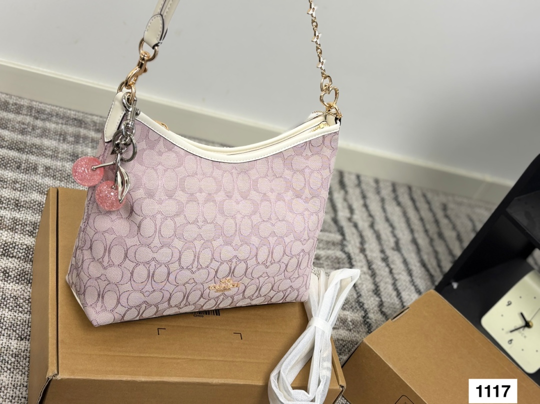 Coach Women's Signature Coated Canvas Hobo Bag with Chain Strap 22 i1755791674 3012 6