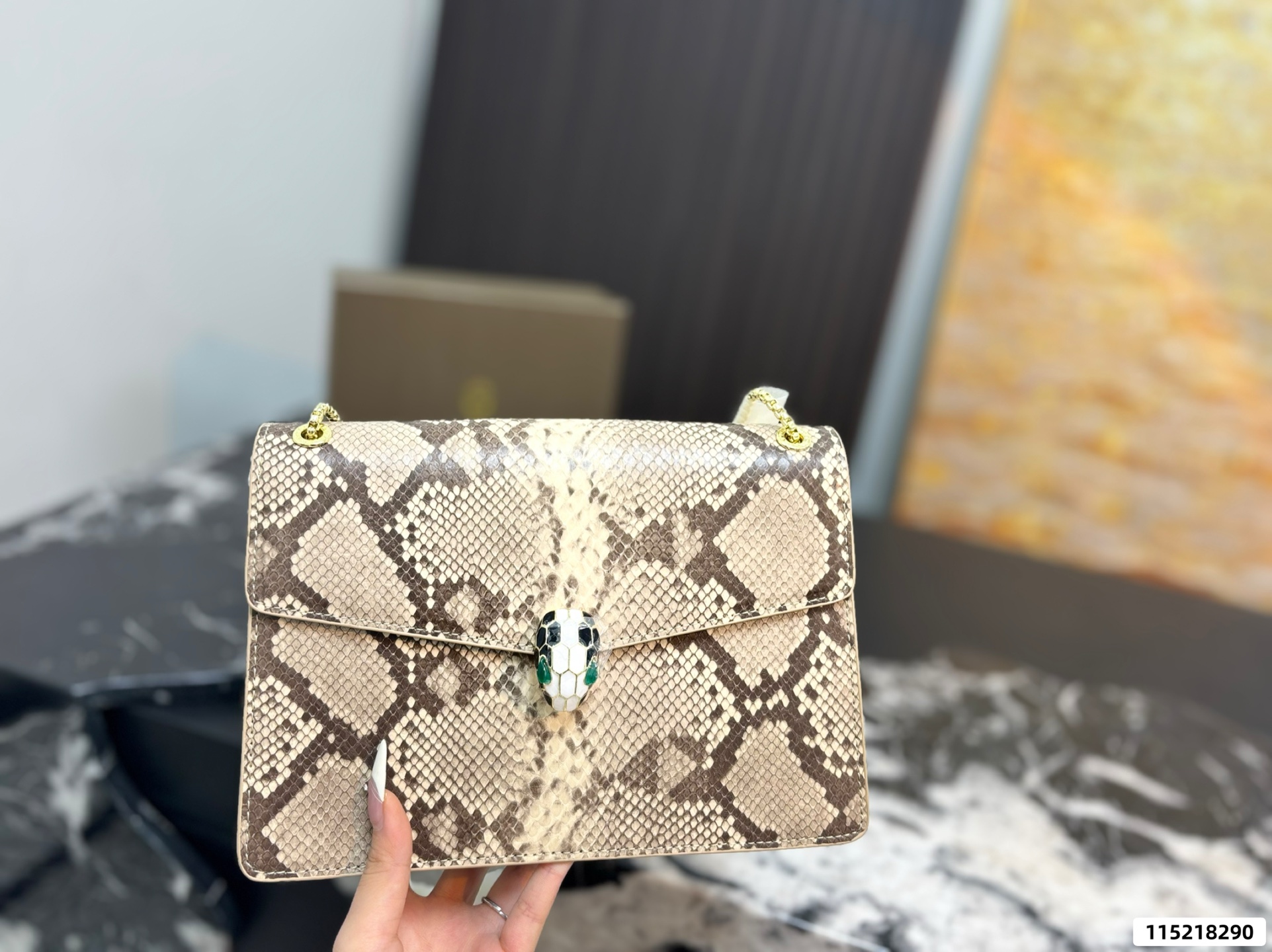 p150 caja con bolso Bvlgari Serpenti ⚠️ réplica de primera calidad, realmente increíble, bolso ligero y versá…