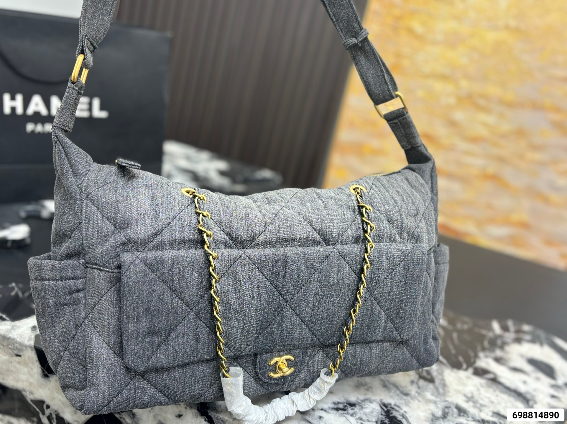 P300 | Chanel Chanel's New Shopping Bag Feels Super Good, Hardware, Super Famous Brand With Its Gorgeous And Noble Appearance, It Has Become The Hottest Product At The Momenta Must-have For Everyone, Popular Among Celebrities, And A Masterpiece Of Craftsmanship. Size: 43 12 26cm