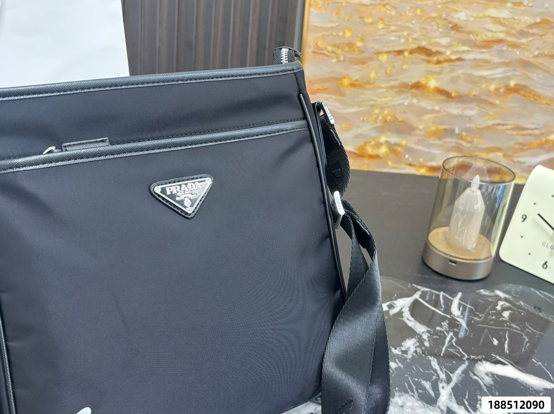 Bolsa PRADA 2024 logo 27 26 — photo 2