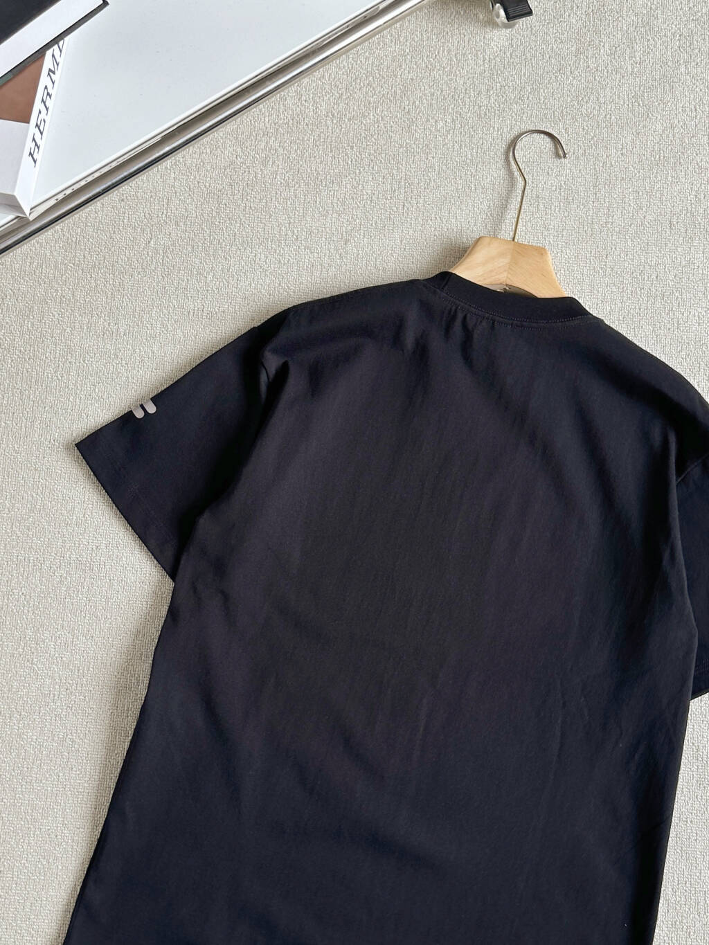 Alternative view of T-Shirt 02961
