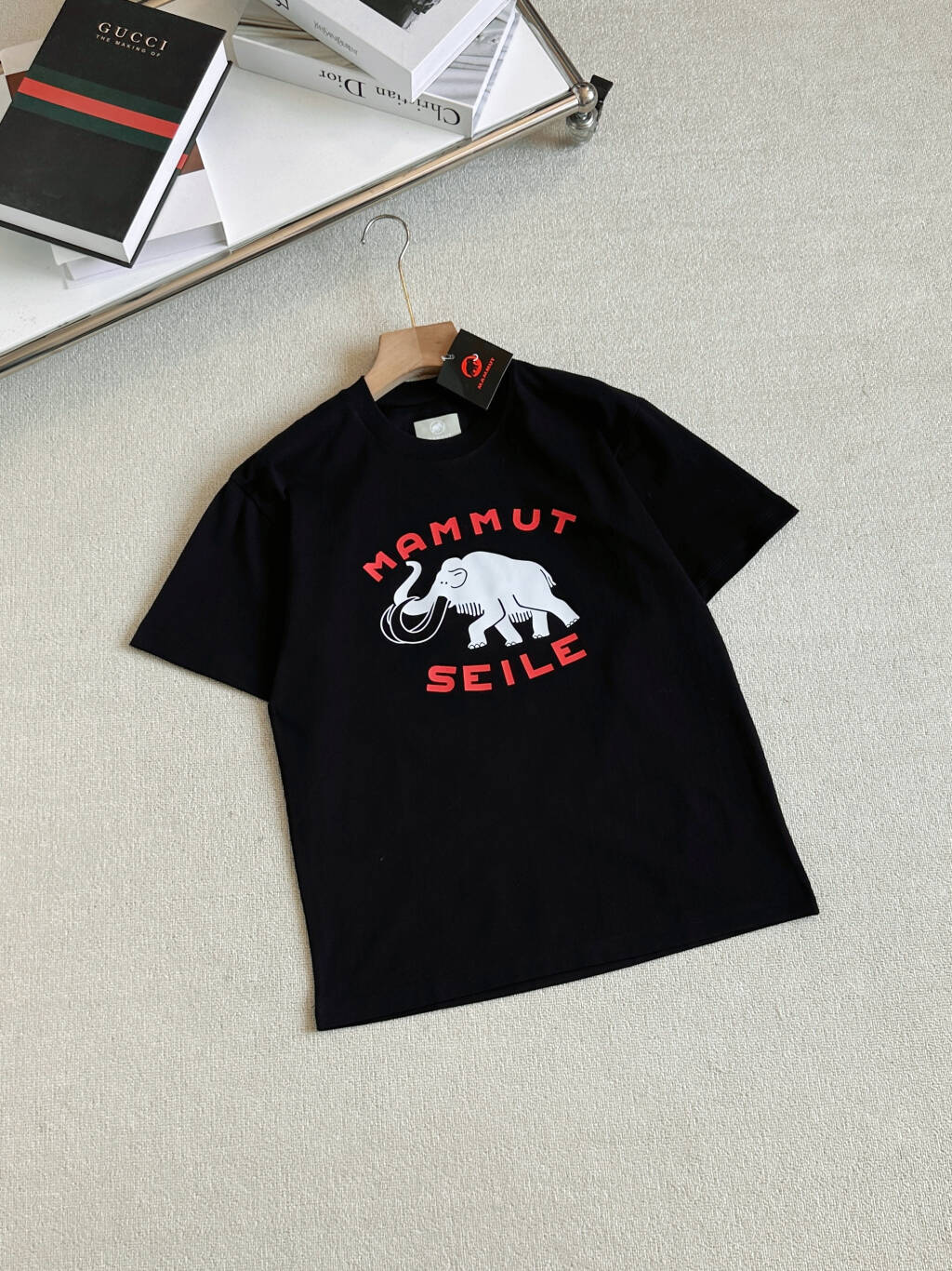 Alternative view of T-Shirt 00802