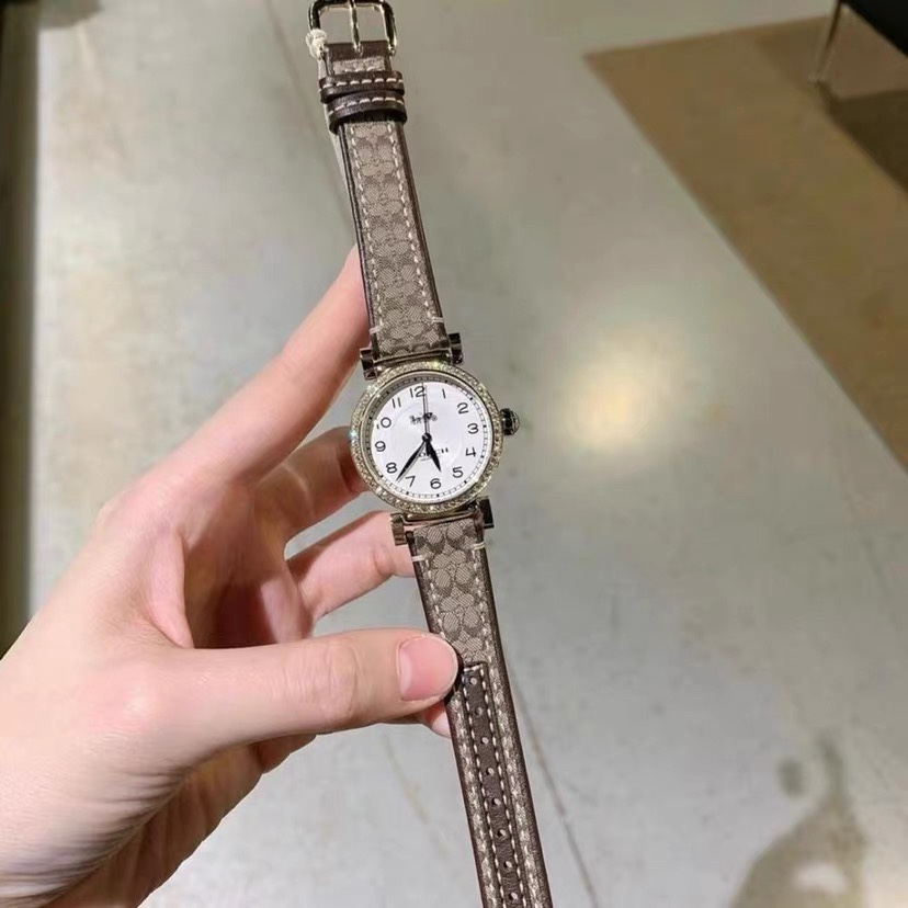 Luxury Cartier-like 32mm gold watch with valose crystal, perfect for special occasions. - 图片 5