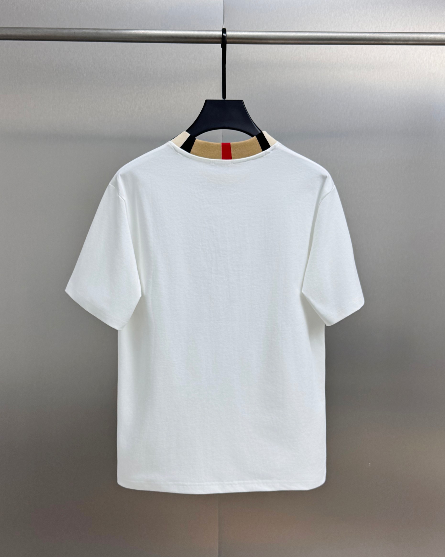Alternative view of Burberry T-Shirt 04224