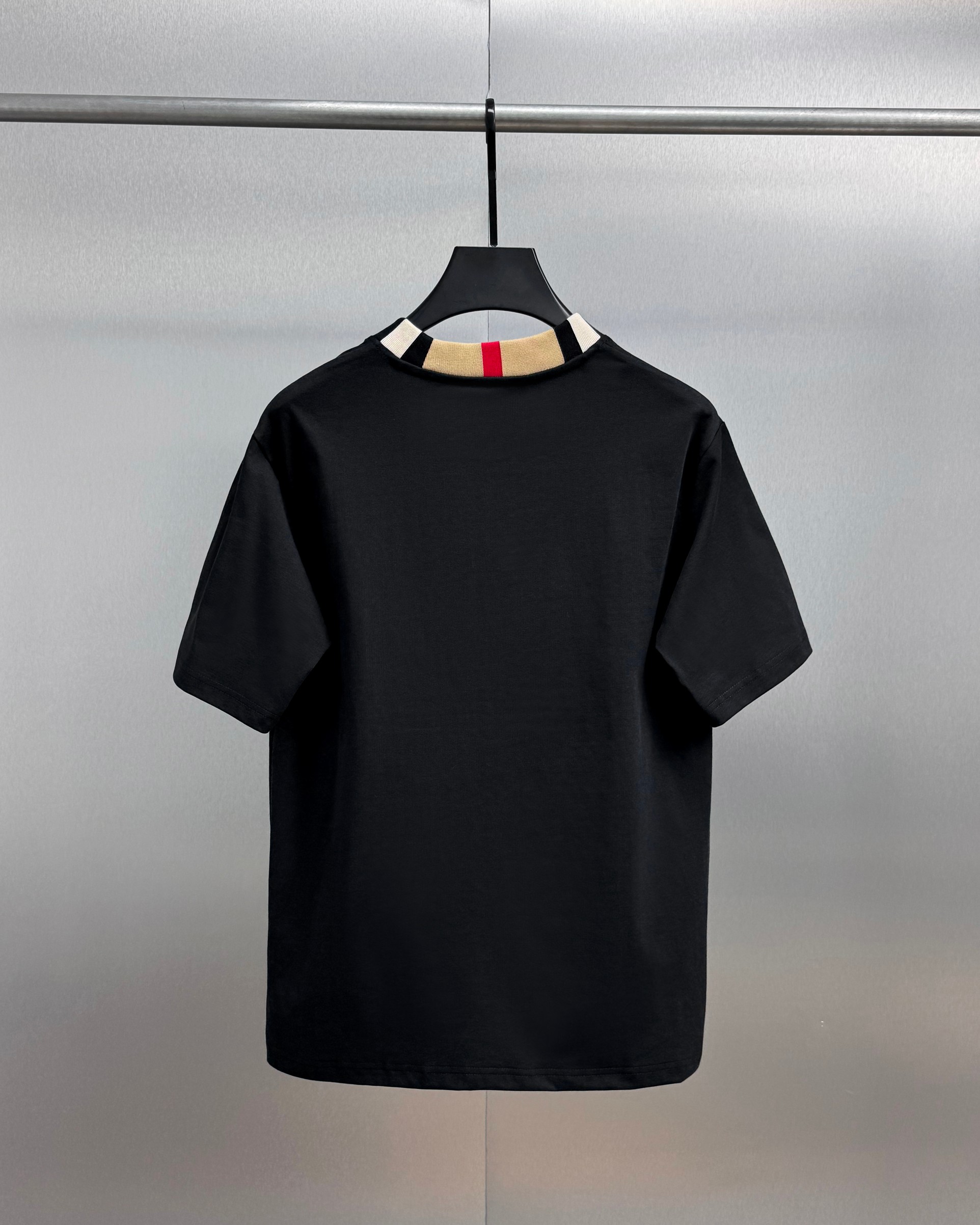 Alternative view of Burberry T-Shirt 04225