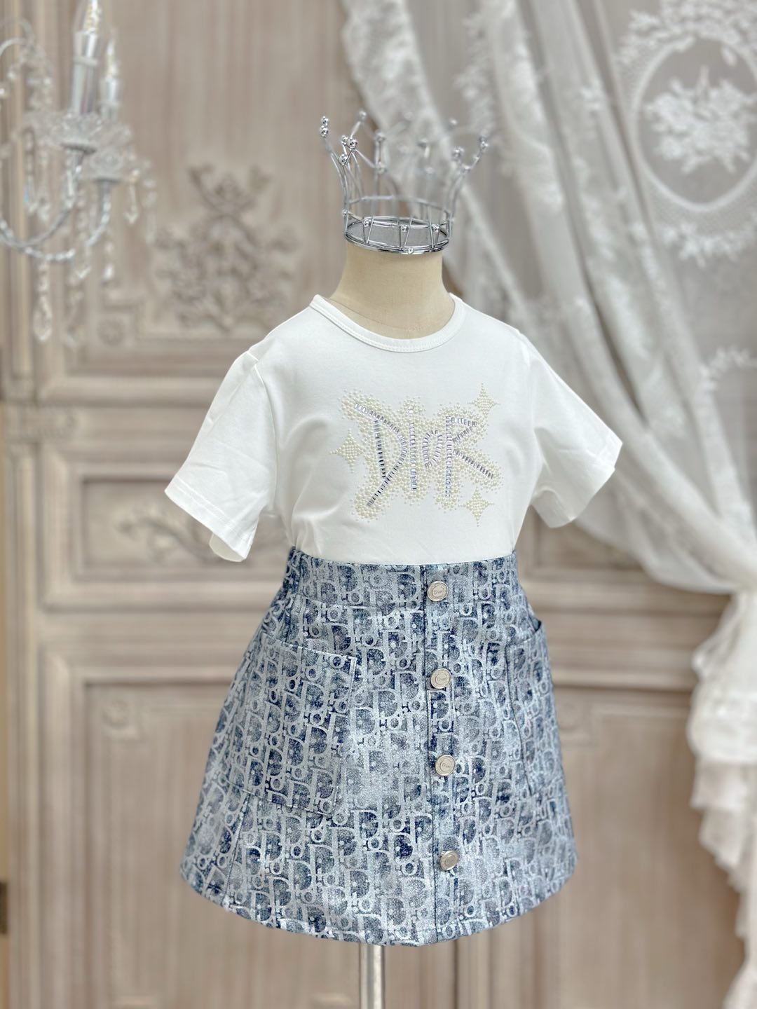 ❤️无少 @158 Alta Gama Ropa Infantil 2025 Verano Nuevo Conjunto Dior (Versión Hermanas) ~ Camiseta de Cuello Redondo + Fal…