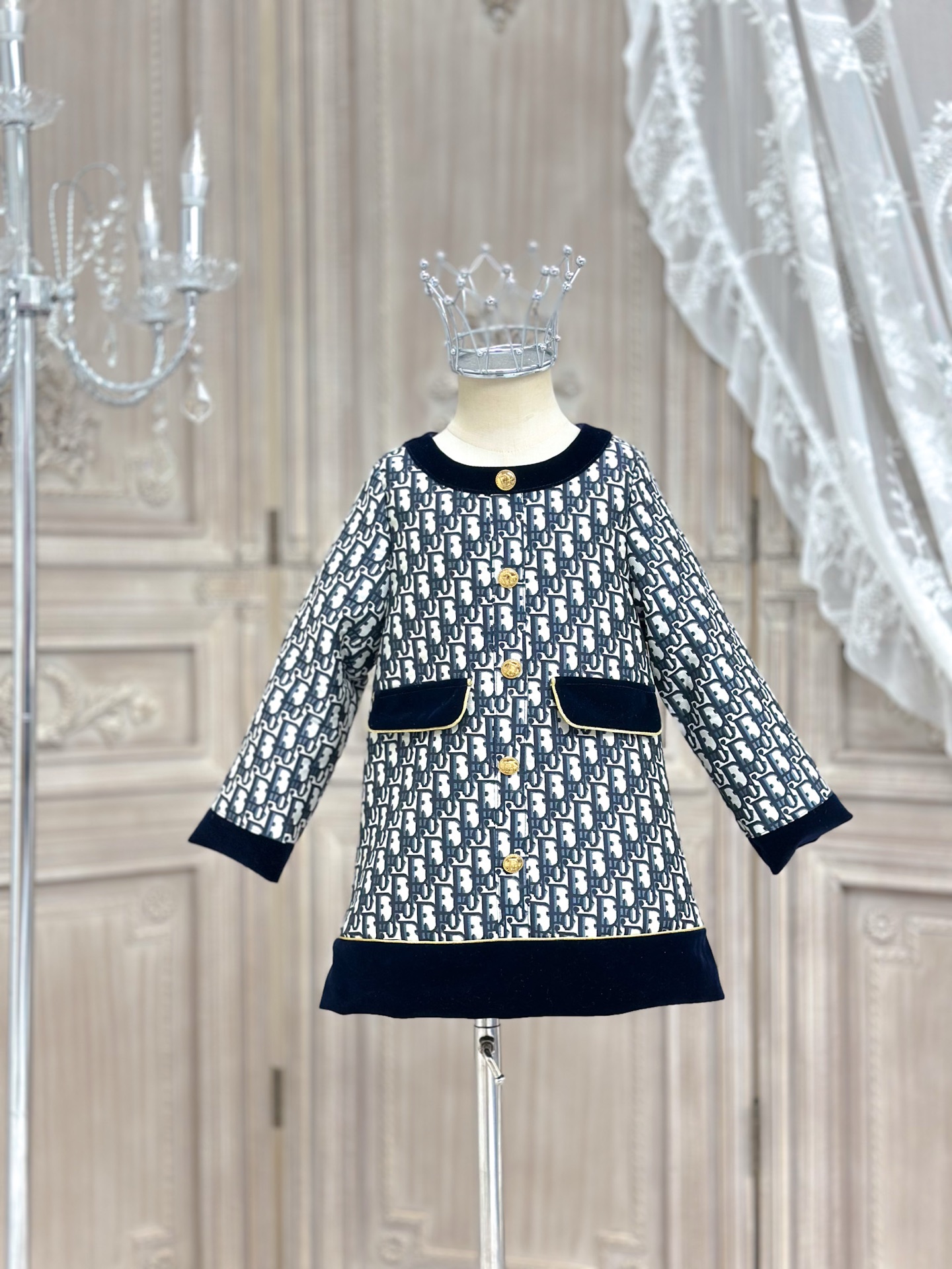 ❤️Sin menos @198 Ropa infantil de alta gama Nuevo producto de otoño-invierno 2025 Nuevo vestido Dior👗～ Vestido de mang…