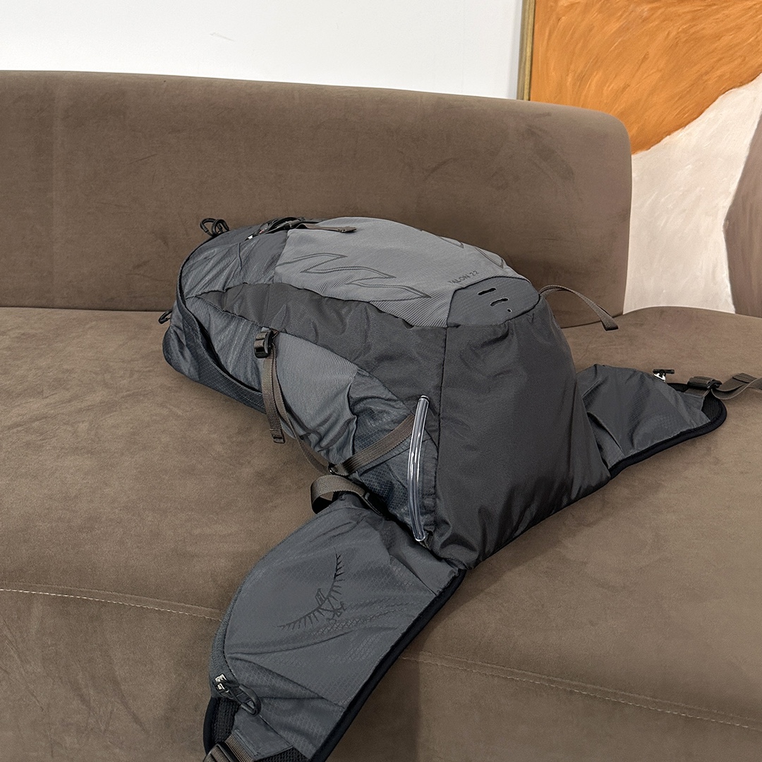 OSPREY Talon 22 Backpack - Comprehensive 4