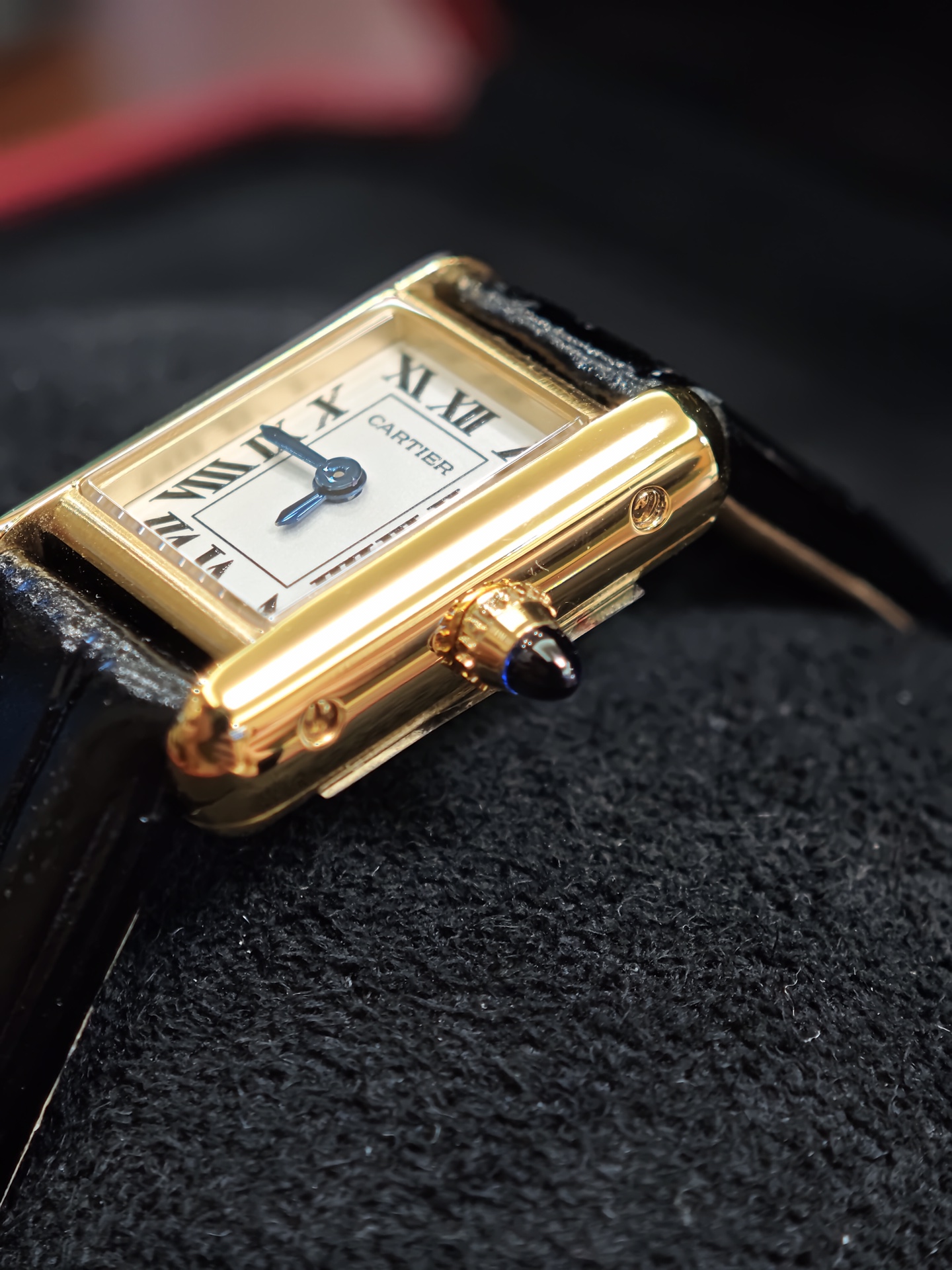 NO:388203,M8 Factory!  The new Cartier tank mini 24*16 CARTIER-Tank is launched. The Cartier tank WGTA0212 is 24mm×16mm and has a thickness of only 6.3. The head and glass are sapphire. The bottom cover is printed using micro-carving technology. The literal uses micro-printing technology. The small letters inside can be seen clearly with a magnifying glass!  The bottom cover of each table is a unique number, one table and one number!  cartier cartier19860909M8厂！新款卡地亚坦克迷你小号24*16 CARTIER-Tank爆款推出,卡地亚坦克WGTA0212尺寸为24毫米×16mm,厚度仅为6.3,把头,玻璃采用蓝宝石.扣底盖采用微雕工艺打印记.字面采用微印工艺,里面的小字母,用放大镜可以看清每一个字母！每一个表的底盖都是独一的编号,一表一号！,,cartier,cartier,Watch
