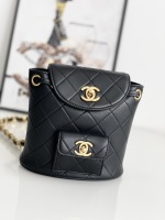 Chanel sacs Sac À Dos Or Peau de mouton Vintage 1 Chanel sacs Sac À Dos Or Peau de mouton Vintage