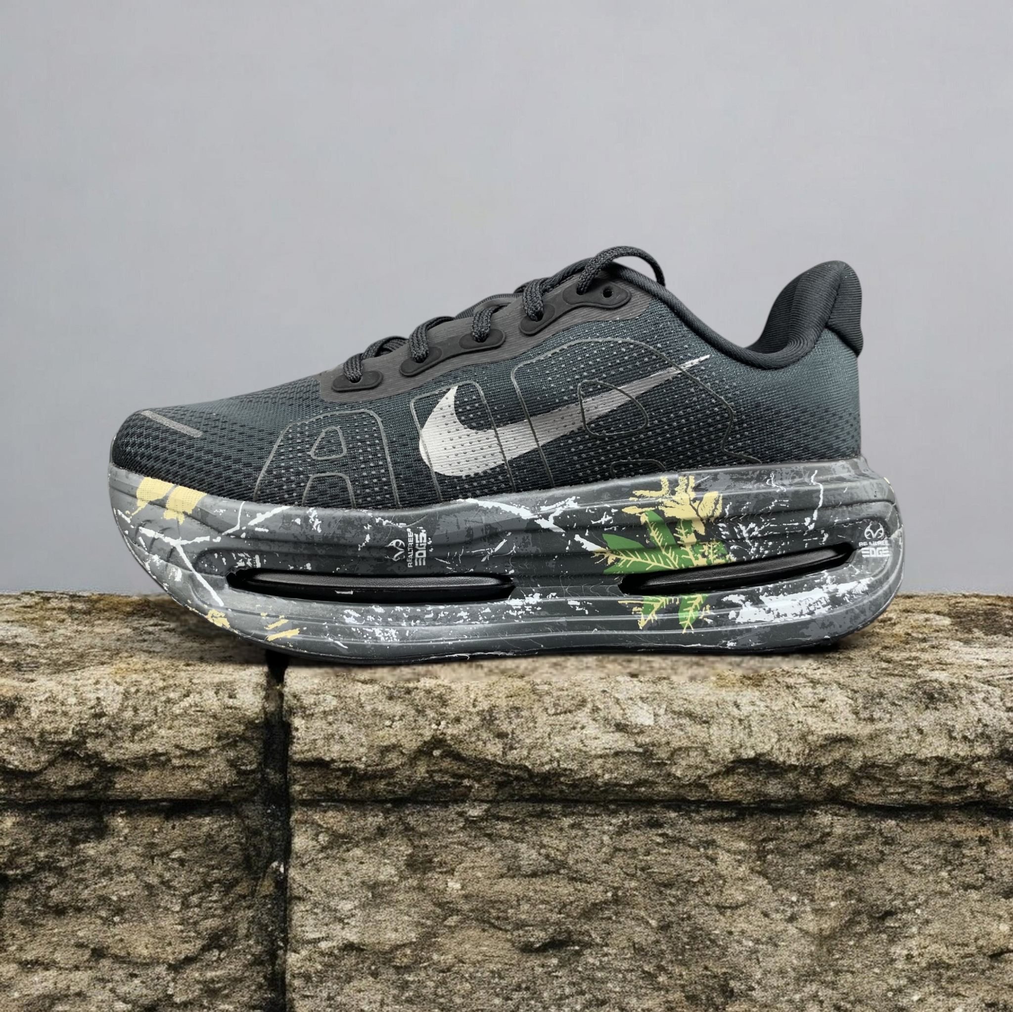 IO7325-001 顶级迈柔 Vomero Premium 黑迷彩顶级迈柔 黑迷彩-Ksneaker