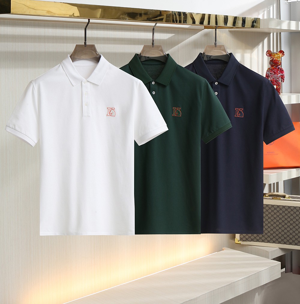 NO:135832,.Hermes 2025ss summer new H-home men's lapel T-shirt chest pattern adopts high-density embroidery technology, and outlines the classic H-home orange silk thread, cleverly blends the letter 