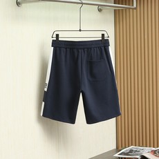 。2026年夏季新款 Her*es短裤夏天的快乐,是一条舒服的短裤给的。简约H标点缀,橙抽绳撞色提亮,重 。2026年夏季新款 Her*es短裤夏天的快乐,是一条舒服的短裤给的。简约H标点缀,橙抽绳撞色提亮,重