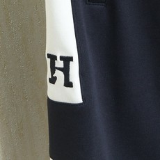 。2026年夏季新款 Her*es短裤夏天的快乐,是一条舒服的短裤给的。简约H标点缀,橙抽绳撞色提亮,重 。2026年夏季新款 Her*es短裤夏天的快乐,是一条舒服的短裤给的。简约H标点缀,橙抽绳撞色提亮,重