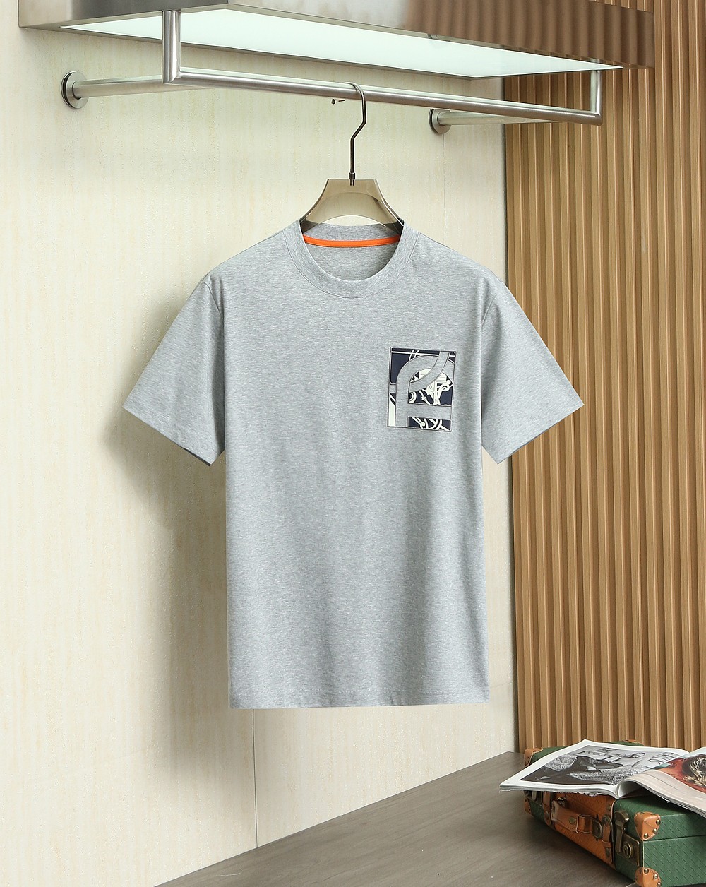 。 2026年夏季新款Her*ed短袖T恤爱🐎仕的低调奢感，都在这件T恤里了。甄选高支面料，软糯亲肤又自