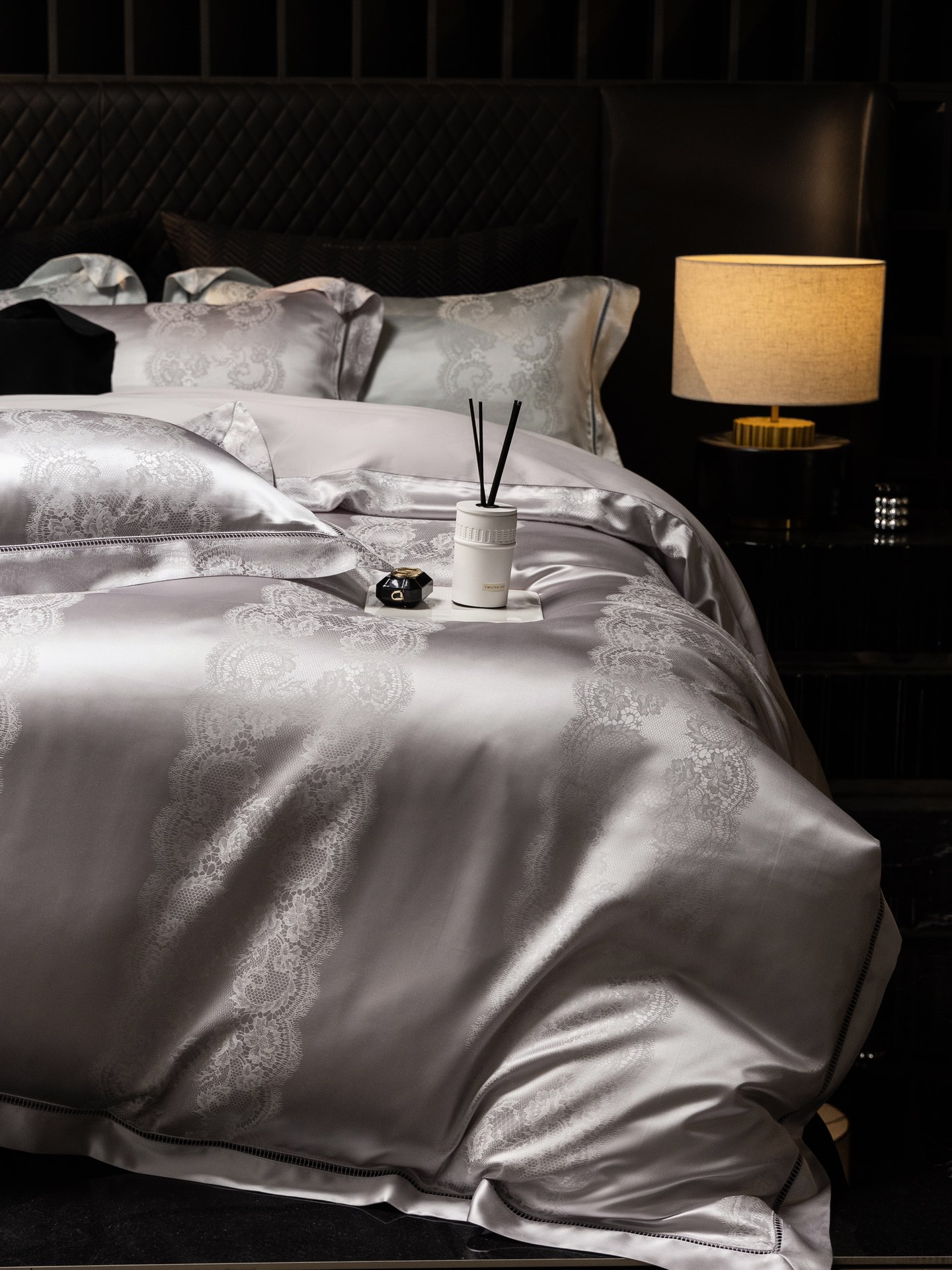 The bedding woven from it has a delicate and soft touch, and a smooth - Home&Textlile 5