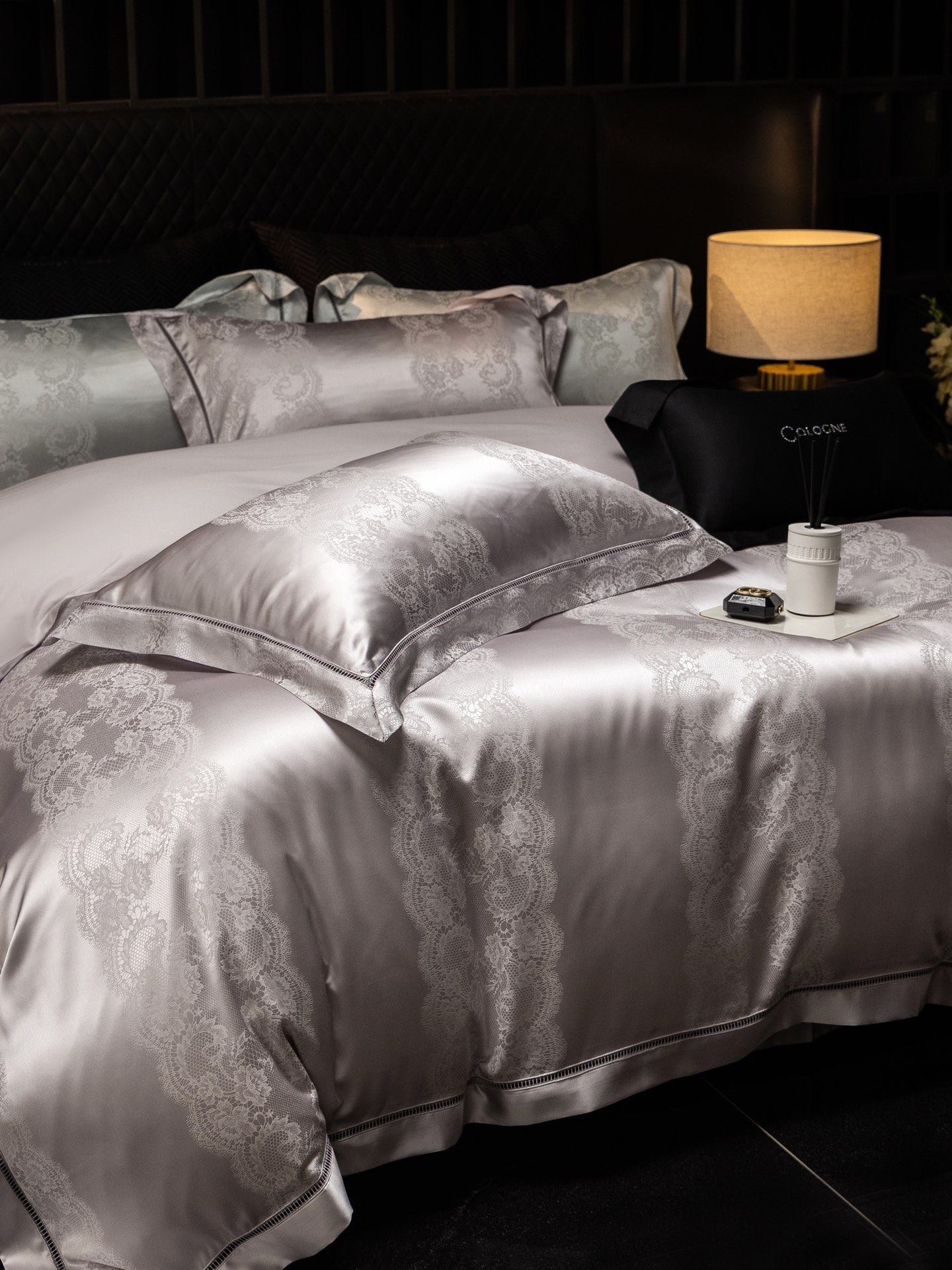 The bedding woven from it has a delicate and soft touch, and a smooth - Home&Textlile 2
