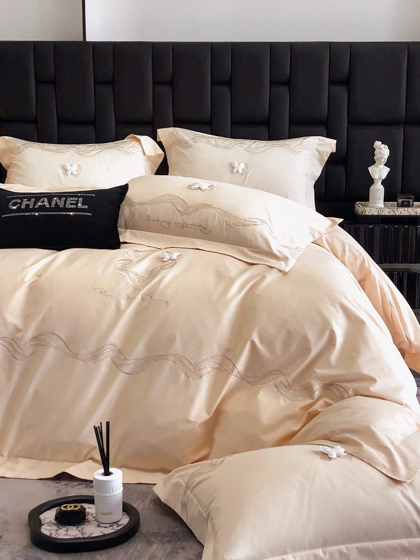 Luxury 120S Egyptian Cotton Bedding Set with Embroidery, Super Soft and Durable 3 i1759764609769 7850 0 1