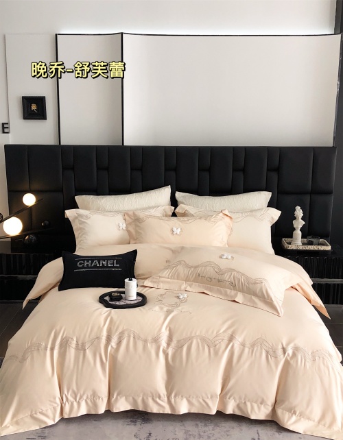 Elegant Bedding Set with Embroidered Details and Soft, Luxurious Fabric 1 Elegant Bedding Set with Embroidered Details and Soft, Luxurious Fabric