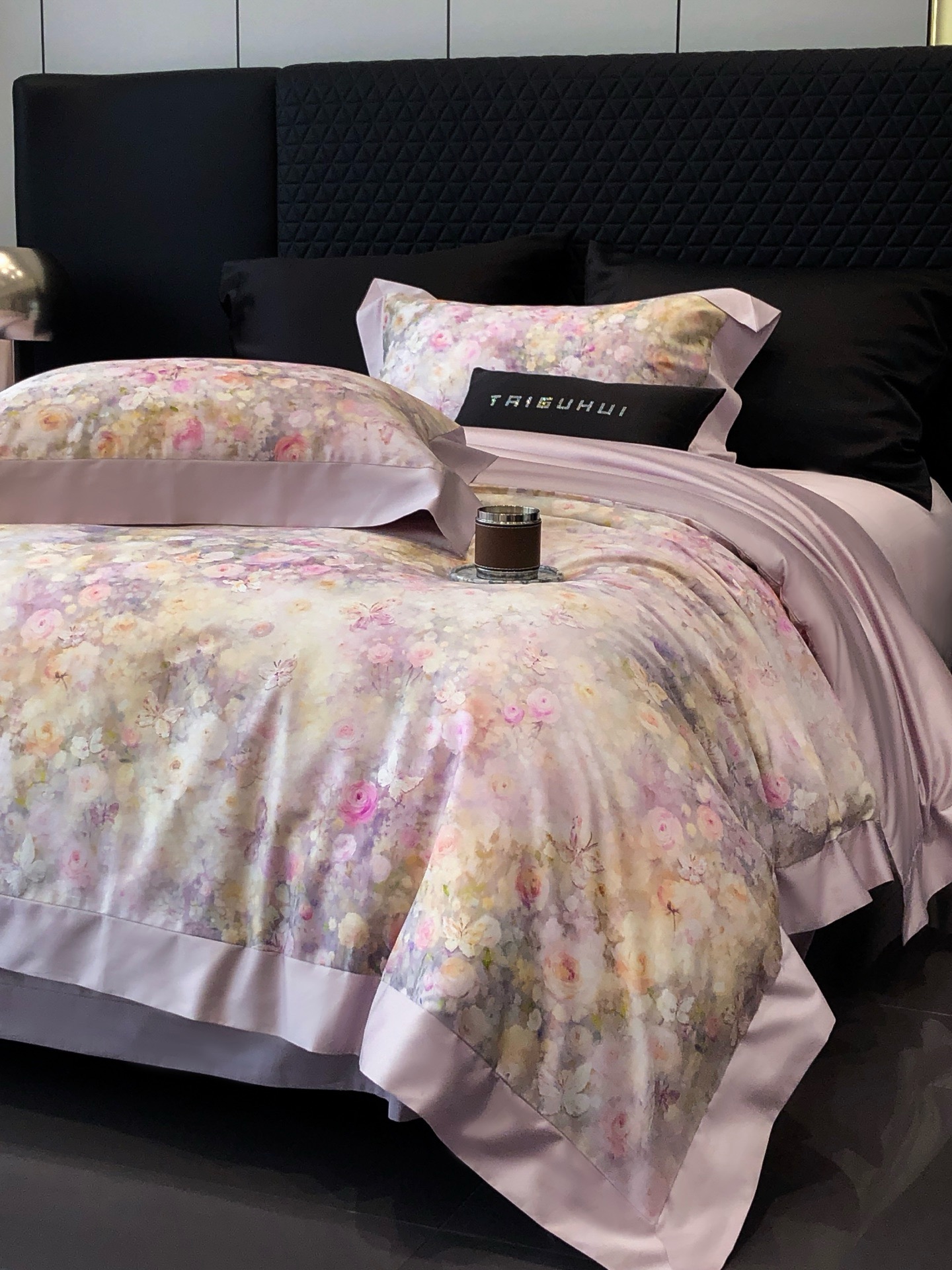 Floral Print Egyptian Cotton Bedding Set - 4 Piece Luxury Bedding Collection 3 i1760280995205 3635 0 1