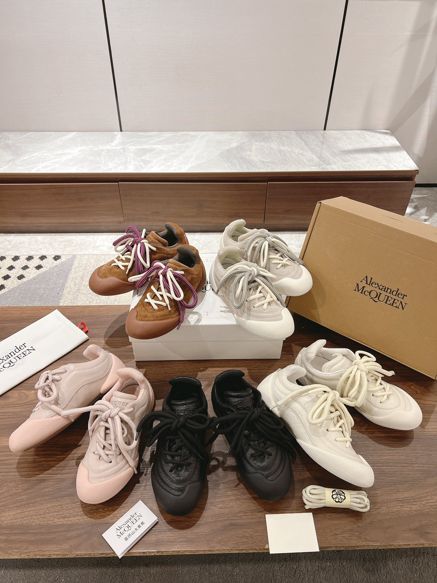 NO:616176,Comes with gift box. Casual shoes/sports shoes, sneakers19860909配礼品盒.,休闲鞋/运动鞋,sneakers,Women's Shoes