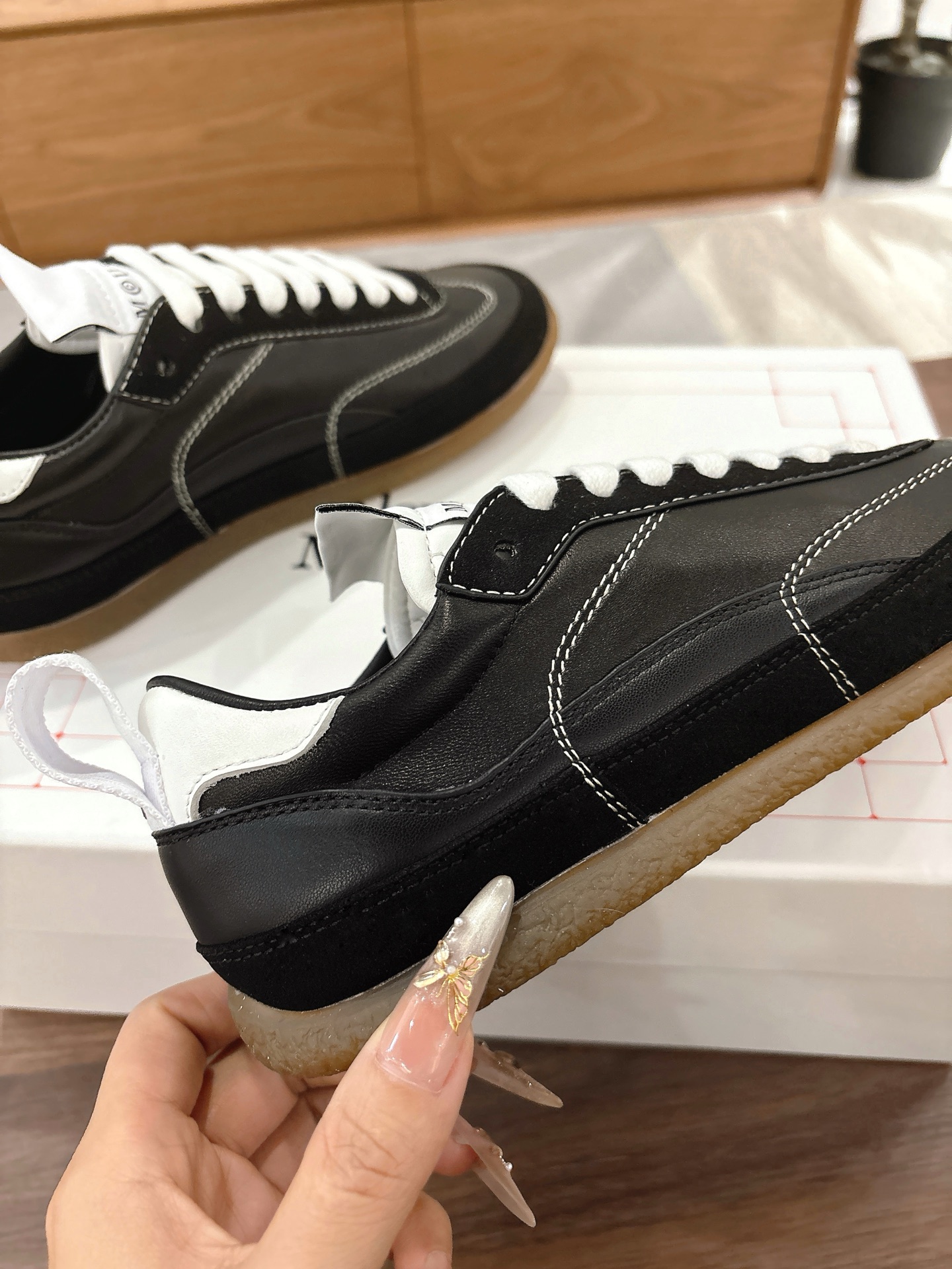 Alexander McQueen ALEXANDER MCQUEEN/亚历山大·麦昆 EC1系列 休闲 运动鞋 德训鞋 小白鞋