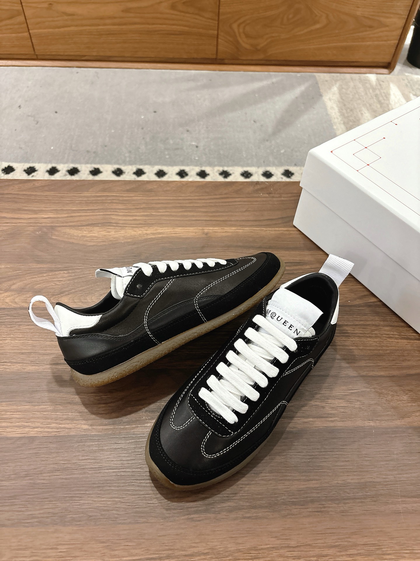 Alexander McQueen ALEXANDER MCQUEEN/亚历山大·麦昆 EC1系列 休闲 运动鞋 德训鞋 小白鞋