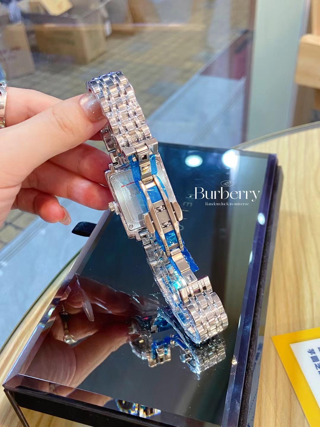 Exclusive Pablo Burberry Steel Belt Watch: Elevate Your Style with Quality and Elegance - 图片 6