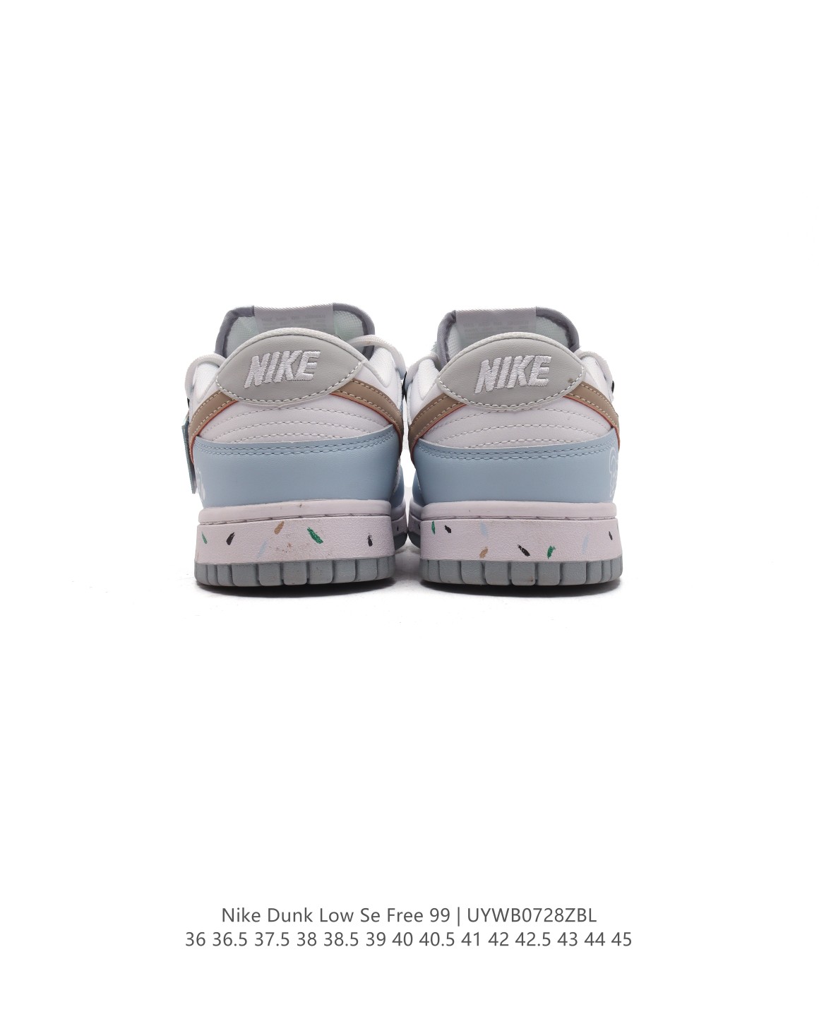 💰190
耐克 SB 系列 Nike Dunk Low SE Free. 99(GS) 复古休闲板鞋 复古vibe风芝加哥打孔解构绑带 双鞋带 低帮板鞋。采用天然皮革，经久耐穿，塑就如元年款 Dunk 般的复古质感。

类型：男女鞋
编码：DR9704
码数：36 36.5 37.5 38 38.5 39 40 40.5 41 42 42.5 43 44 45
编码：UYWB0728ZBL