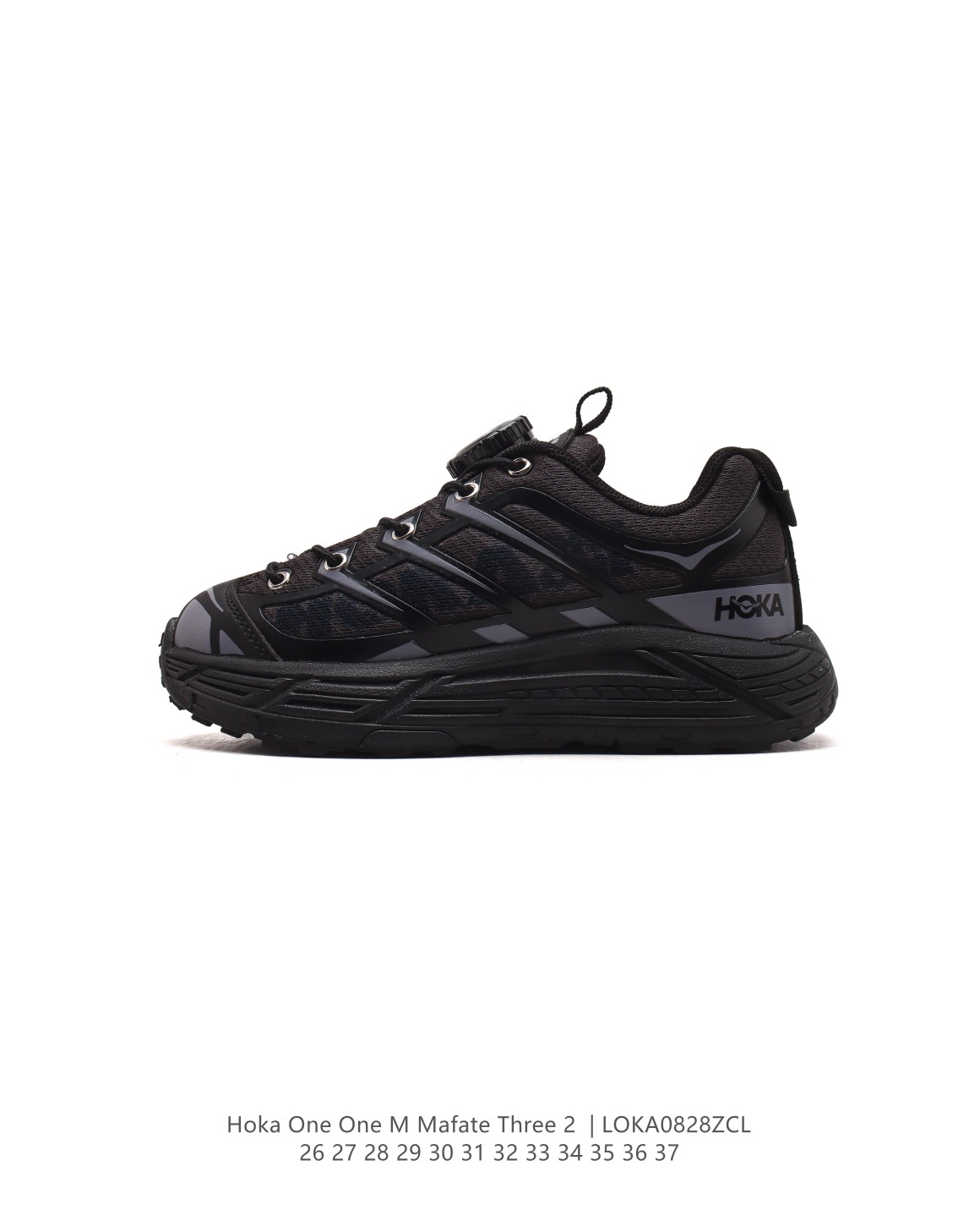 【童鞋HOKA ONE ONE Mafate Three 2 儿童跑步鞋 越野跑新配色！采用 Mafate Speed 2 缓冲性良好的底部单元，搭载有快速系带系统、模压 EVA 中底和 Vibram megragrip 外底。应用透气网布制成，同时搭配同色系热熔覆盖层。同时，Mafate THREE2 还融合了 HOKA 两代经典标志的特征，最终呈现既展现了外观的复古性，又彰显了适合全地形的现代构造。 尺码：26-37-选品中心