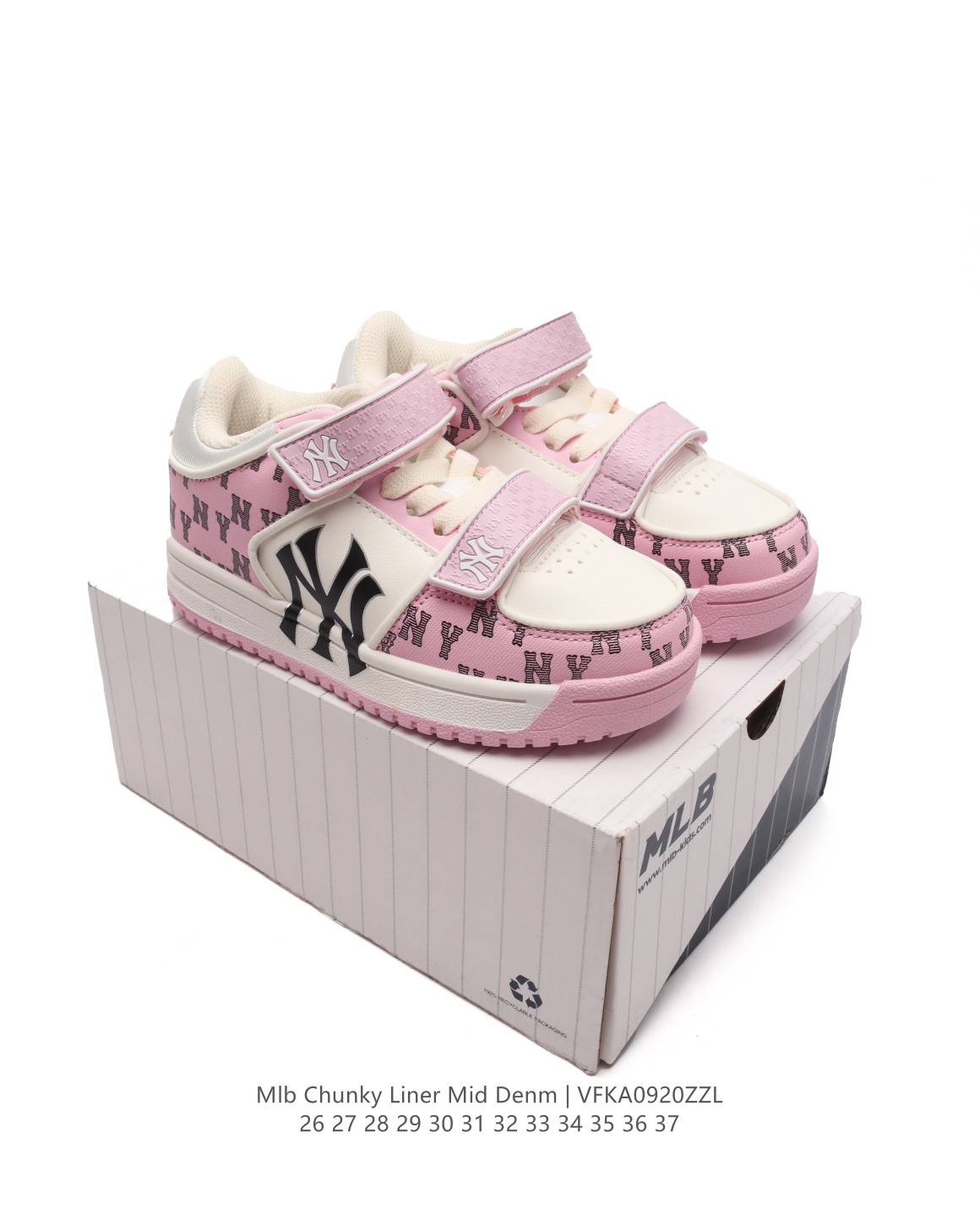 图片[9]-【童鞋MLB Chunky Liner Basic 人气单品学长鞋系列轻量增高厚底百搭休闲儿童运动板鞋 魔术贴 男女轻便胶鞋 高级街头休閒品牌鞋。MLB CHUNKY LINER 学长鞋是从击球手打出的酷炫直击球中获得灵感,在原有鞋面的帆布材质上,加入了反光滚边细节线,并延续高帮与低帮两种鞋型,为各路潮流选手开辟全新“少年感”动线。除了复古style,也不乏这种颜色清新一些的款式,干干净净的少年感呼之欲出。 类型：儿童鞋 款号：7ASXJA3N (GC) 尺码：26-37-选品中心