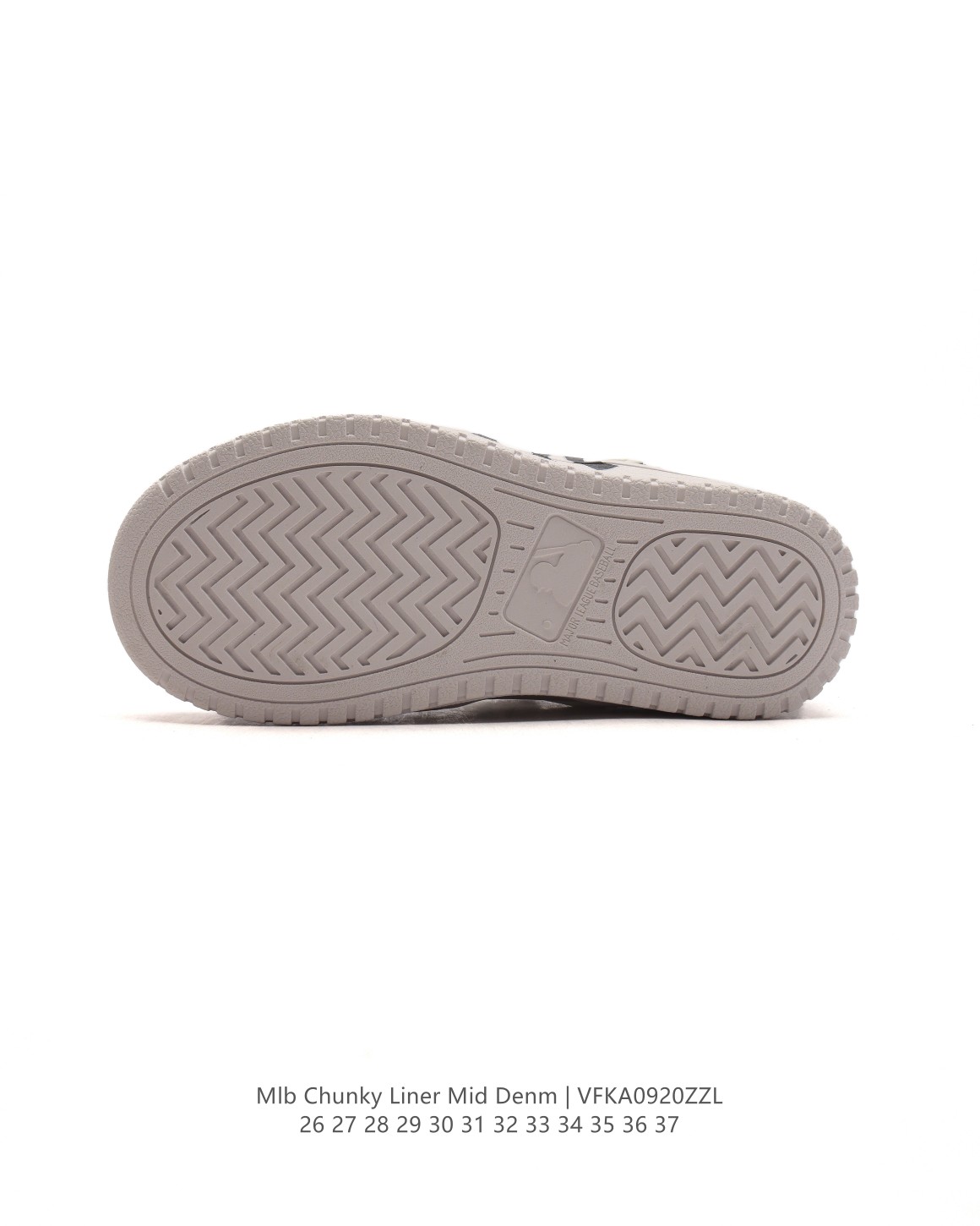 图片[6]-【童鞋MLB Chunky Liner Basic 人气单品学长鞋系列轻量增高厚底百搭休闲儿童运动板鞋 魔术贴 男女轻便胶鞋 高级街头休閒品牌鞋。MLB CHUNKY LINER 学长鞋是从击球手打出的酷炫直击球中获得灵感,在原有鞋面的帆布材质上,加入了反光滚边细节线,并延续高帮与低帮两种鞋型,为各路潮流选手开辟全新“少年感”动线。除了复古style,也不乏这种颜色清新一些的款式,干干净净的少年感呼之欲出。 类型：儿童鞋 款号：7ASXJA3N (GC) 尺码：26-37-选品中心