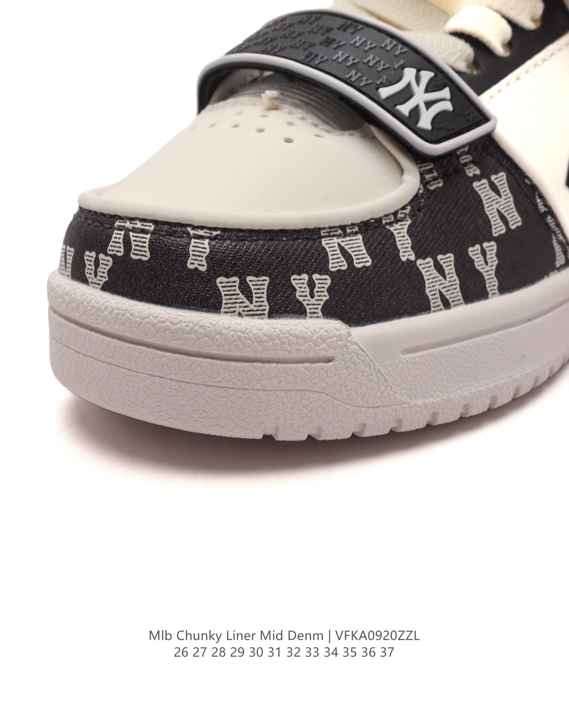 图片[7]-【童鞋MLB Chunky Liner Basic 人气单品学长鞋系列轻量增高厚底百搭休闲儿童运动板鞋 魔术贴 男女轻便胶鞋 高级街头休閒品牌鞋。MLB CHUNKY LINER 学长鞋是从击球手打出的酷炫直击球中获得灵感,在原有鞋面的帆布材质上,加入了反光滚边细节线,并延续高帮与低帮两种鞋型,为各路潮流选手开辟全新“少年感”动线。除了复古style,也不乏这种颜色清新一些的款式,干干净净的少年感呼之欲出。 类型：儿童鞋 款号：7ASXJA3N (GC) 尺码：26-37-选品中心