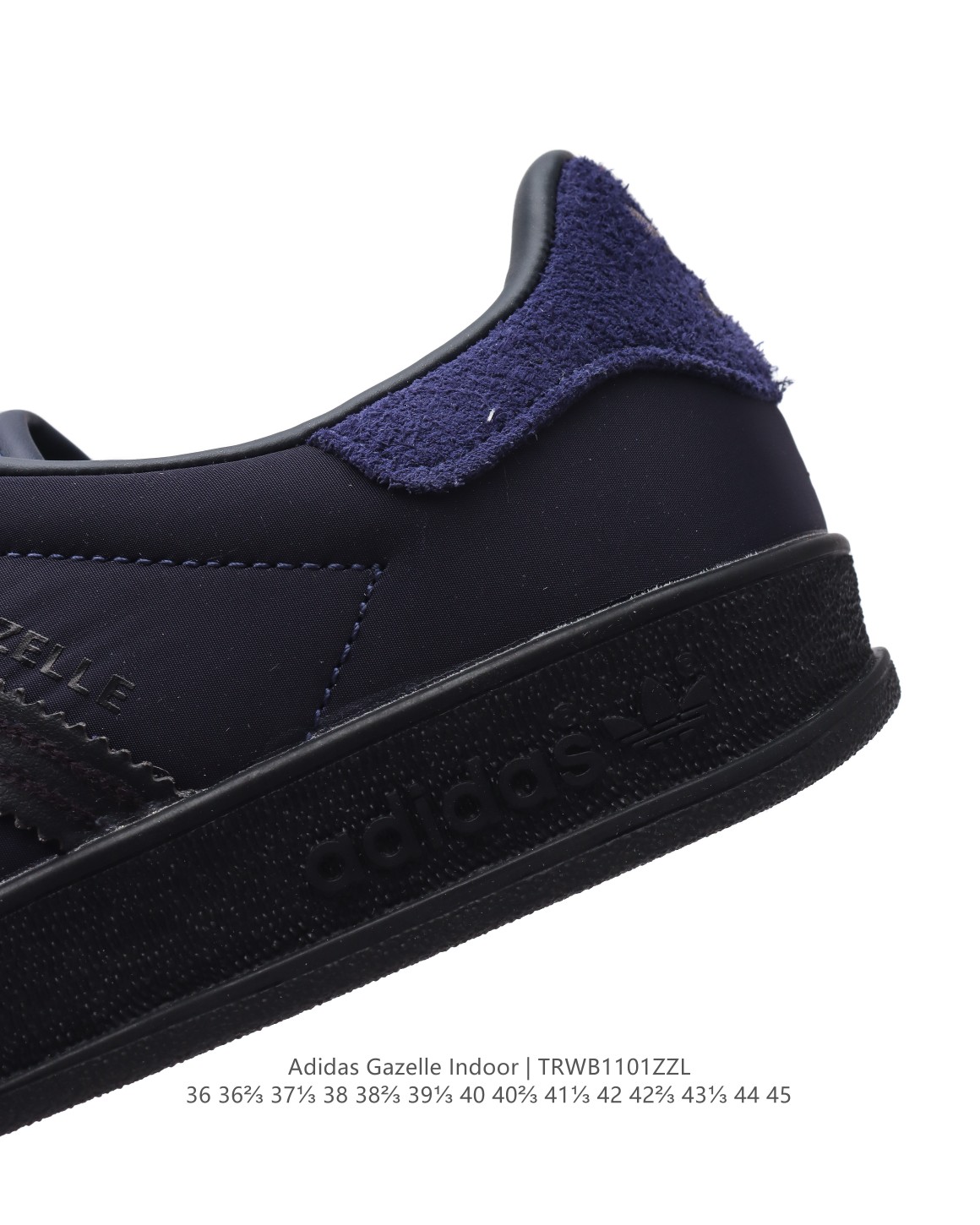 💰150
阿迪达斯 Adidas Originals Gazelle Indoor复古三叶草防滑透明橡胶板鞋经典运动鞋。这款经典鞋,忠于原版设计,缀撞色三条纹和鞋跟饰片。采用柔软皮革拼接织物鞋面,穿着舒适,搭配生胶外底,风格复古。用不同材料制作这款修长复古的从1970年代开始就很受欢迎的网球鞋。Gazelle Indoor拥有包边更宽的T字型鞋头,Gazelle开始将皮革材质引入训练鞋设计之中,从而减轻了运动员双脚的负担。当年这一改动也是为了更好的保护运动员的前掌,以及Gucci x Adidas Gazelle 系列就是以该鞋型为蓝本打造。• 常规型剪裁• 系带设计• 皮革织物鞋面• 织物衬里;生胶全包大底• 舒适OrthoLite®鞋垫• 脚感舒适。
货号:IG1643
码数:36-45含半码
编码:TRWB1101ZZL