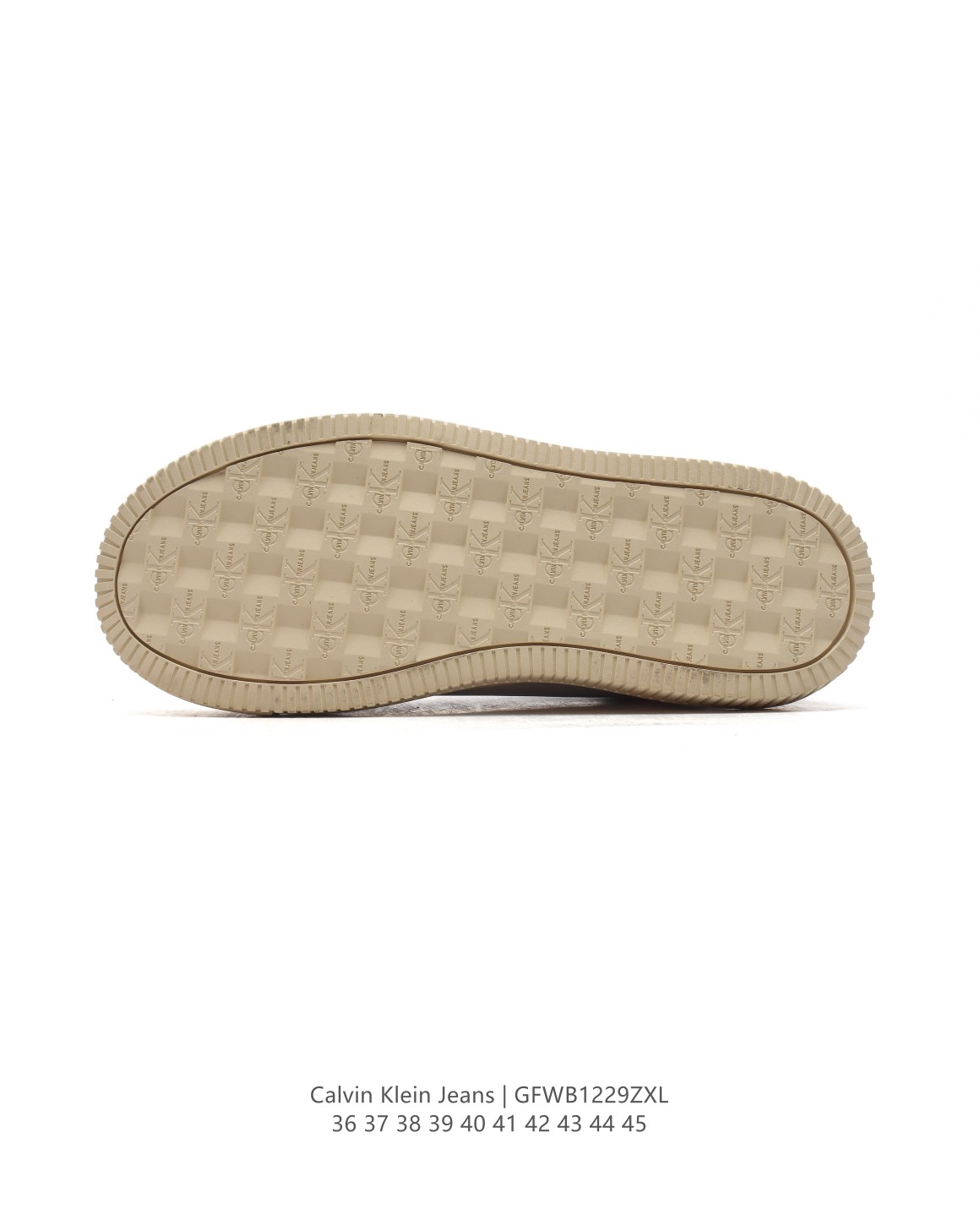 💰160
【新品🔥】Calvin Klein/卡文克莱 街头 低帮 运动潮流 复古 板鞋 Calvin Klein Jeans 24秋冬男女ck牛皮革拼接印花休闲运动阿甘鞋简约百搭 防滑耐磨休闲鞋，这双鞋子的颜值很高，搭配效果好，虽然实物比想象中轻，但舒适度还不错。建议搭配黑色休闲西裤可能会更好看，但总体来说，方头鞋在近年来很流行，可以根据个人喜好选择。

尺码:  36-45
编码:  GFWB1229