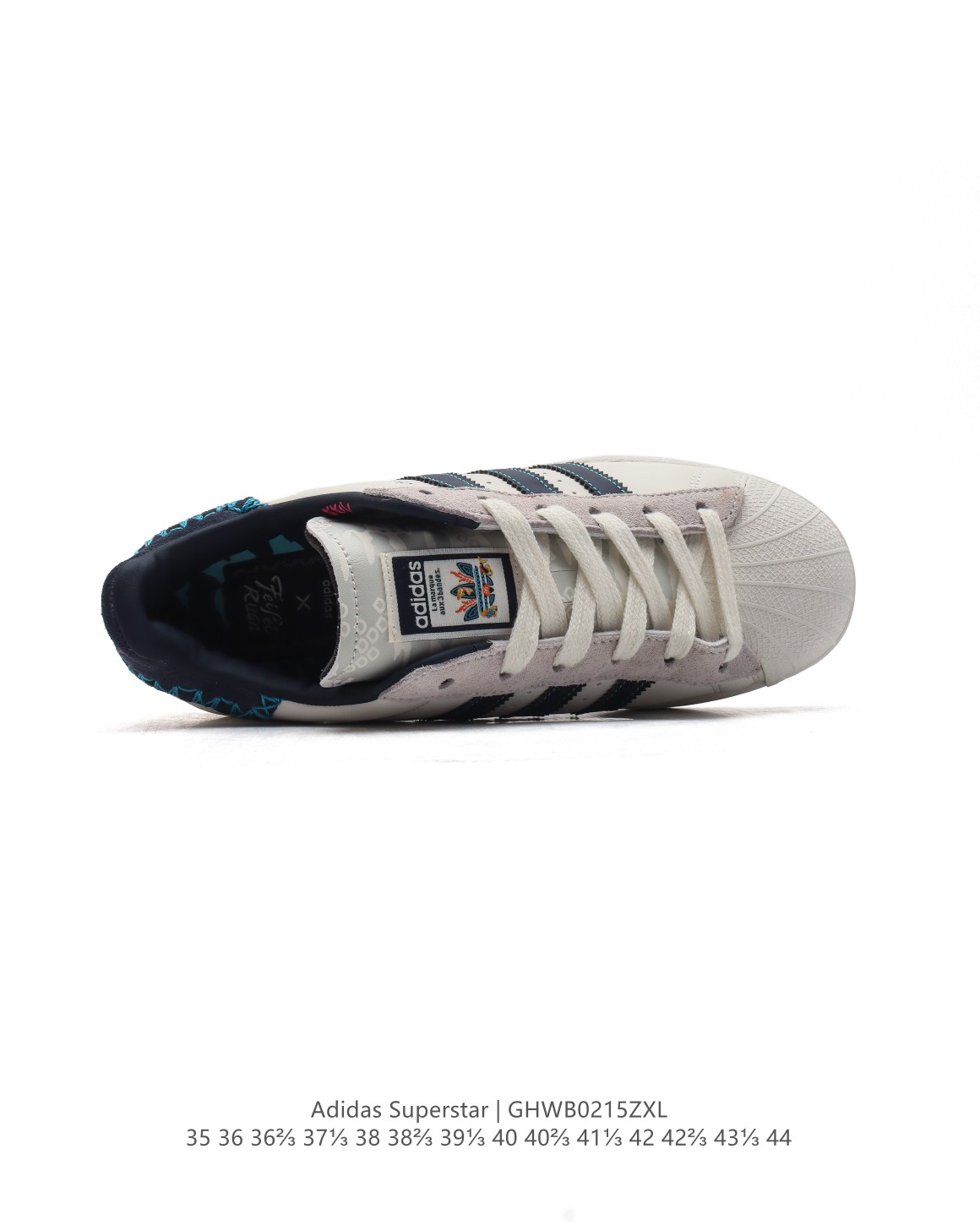 💰160
阿迪达斯 ADIDAS SUPERSTAR 三叶草☘️经典贝壳头系列 新款休闲板鞋潮流男女士运动鞋 。鞋面柔软皮革材质 标志性的贝壳鞋头,锯齿三条纹,简约的线条。就连版型和比例,都在向1982年的鞋款致敬。可谓“形神兼备”的复刻。无论在哪,无论去哪,你或许都需要这样一双既舒适又时尚的鞋。1970年问世于篮球场的adidas Superstar,集舒适与时尚于一身。这款经典鞋,缀低调图案,灵感源自公共交通地图。设计简约,旨在伴你出行。心动不如行动,系好鞋带,出发吧。
货号:ID1139
码数:35-44含半码
编码:GHWB0215