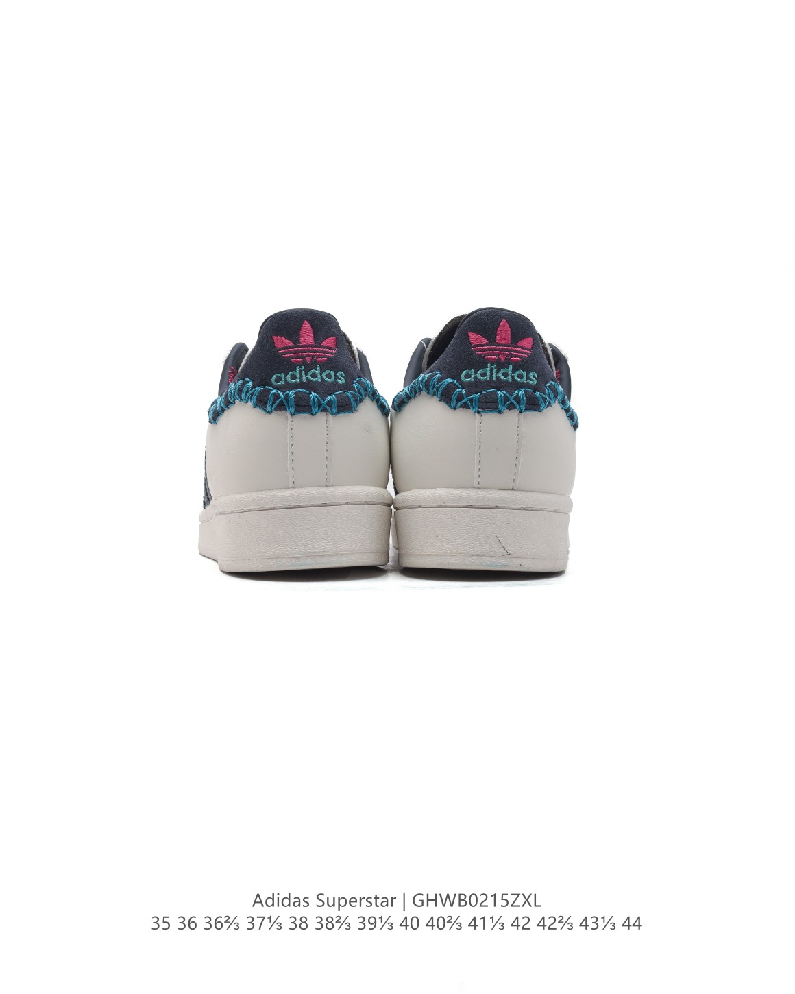 💰160
阿迪达斯 ADIDAS SUPERSTAR 三叶草☘️经典贝壳头系列 新款休闲板鞋潮流男女士运动鞋 。鞋面柔软皮革材质 标志性的贝壳鞋头,锯齿三条纹,简约的线条。就连版型和比例,都在向1982年的鞋款致敬。可谓“形神兼备”的复刻。无论在哪,无论去哪,你或许都需要这样一双既舒适又时尚的鞋。1970年问世于篮球场的adidas Superstar,集舒适与时尚于一身。这款经典鞋,缀低调图案,灵感源自公共交通地图。设计简约,旨在伴你出行。心动不如行动,系好鞋带,出发吧。
货号:ID1139
码数:35-44含半码
编码:GHWB0215