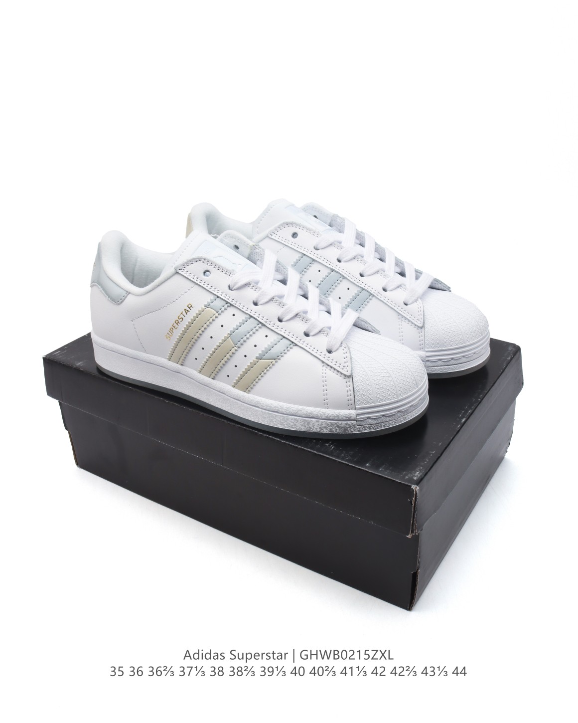 🈴💰160
阿迪达斯 ADIDAS SUPERSTAR 三叶草☘️经典贝壳头系列 新款休闲板鞋潮流男女士运动鞋 。鞋面柔软皮革材质 标志性的贝壳鞋头,锯齿三条纹,简约的线条。就连版型和比例,都在向1982年的鞋款致敬。可谓“形神兼备”的复刻。无论在哪,无论去哪,你或许都需要这样一双既舒适又时尚的鞋。1970年问世于篮球场的adidas Superstar,集舒适与时尚于一身。这款经典鞋,缀低调图案,灵感源自公共交通地图。设计简约,旨在伴你出行。心动不如行动,系好鞋带,出发吧。
货号:ID1139
码数:35-44含半码
编码:GHWB0215