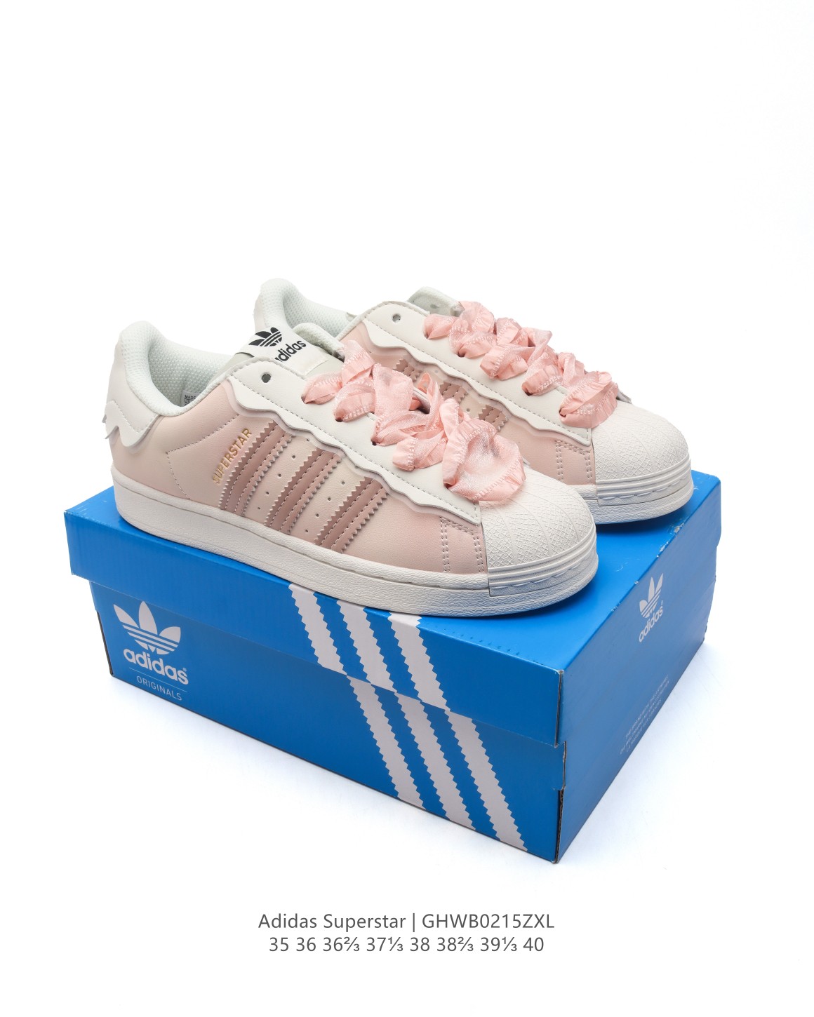 🈴💰160
阿迪达斯 ADIDAS SUPERSTAR 三叶草☘️经典贝壳头系列 新款休闲板鞋潮流男女士运动鞋 。鞋面柔软皮革材质 标志性的贝壳鞋头,锯齿三条纹,简约的线条。就连版型和比例,都在向1982年的鞋款致敬。可谓“形神兼备”的复刻。无论在哪,无论去哪,你或许都需要这样一双既舒适又时尚的鞋。1970年问世于篮球场的adidas Superstar,集舒适与时尚于一身。这款经典鞋,缀低调图案,灵感源自公共交通地图。设计简约,旨在伴你出行。心动不如行动,系好鞋带,出发吧。
货号:ID1139
码数:35-44含半码
编码:GHWB0215