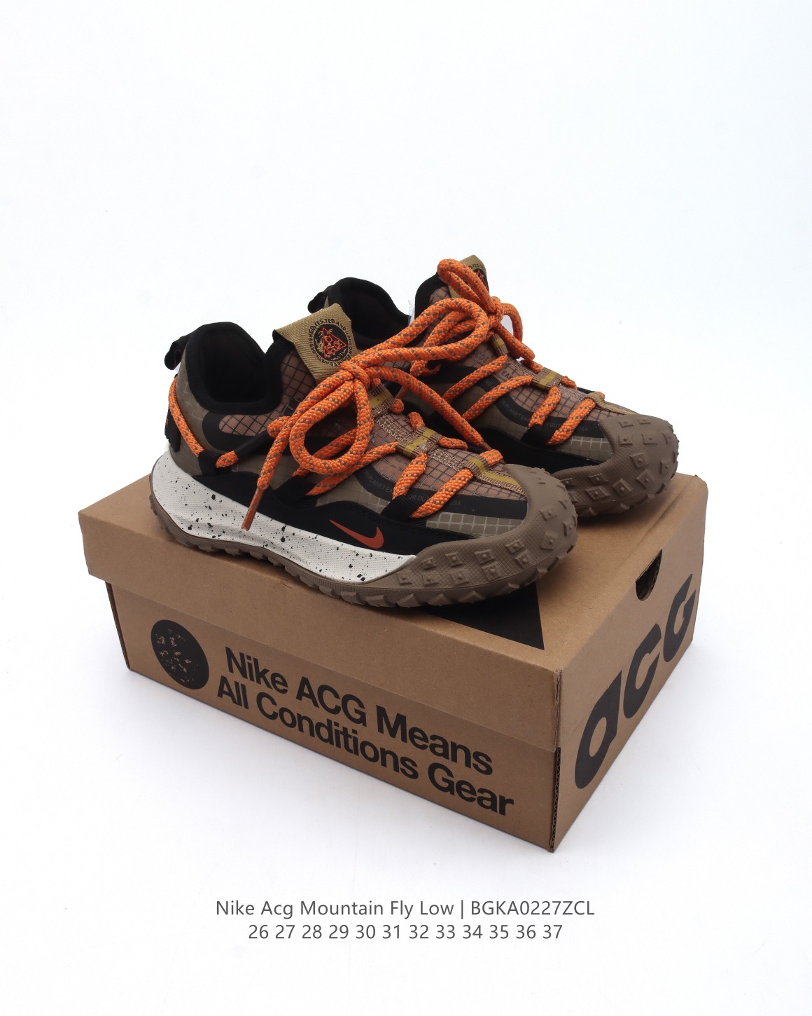 图片[9]-【童鞋】耐克 儿童运动鞋 Nike ACG Mountain Fly Low GTX SE 男女童运动鞋户外登山徒步鞋，采用匠心设计，打造耐穿迅疾风格，让你在沙漠、峡谷和深山中探险时也能像在城市一般轻松自在，从容应对多种挑战。鞋面采用 GORE-TEX 材料，质地轻盈、耐穿拒水，结合易于抽拉的系带系统，带来个性化穿着体验。粘性橡胶外底铸就适合攀岩的出众抓地力，柔软的 React 泡绵中底缔造非凡舒适感受，无论你是在城市健行，还是在野外攀岩，都能从容应对。   尺码：26-37-选品中心