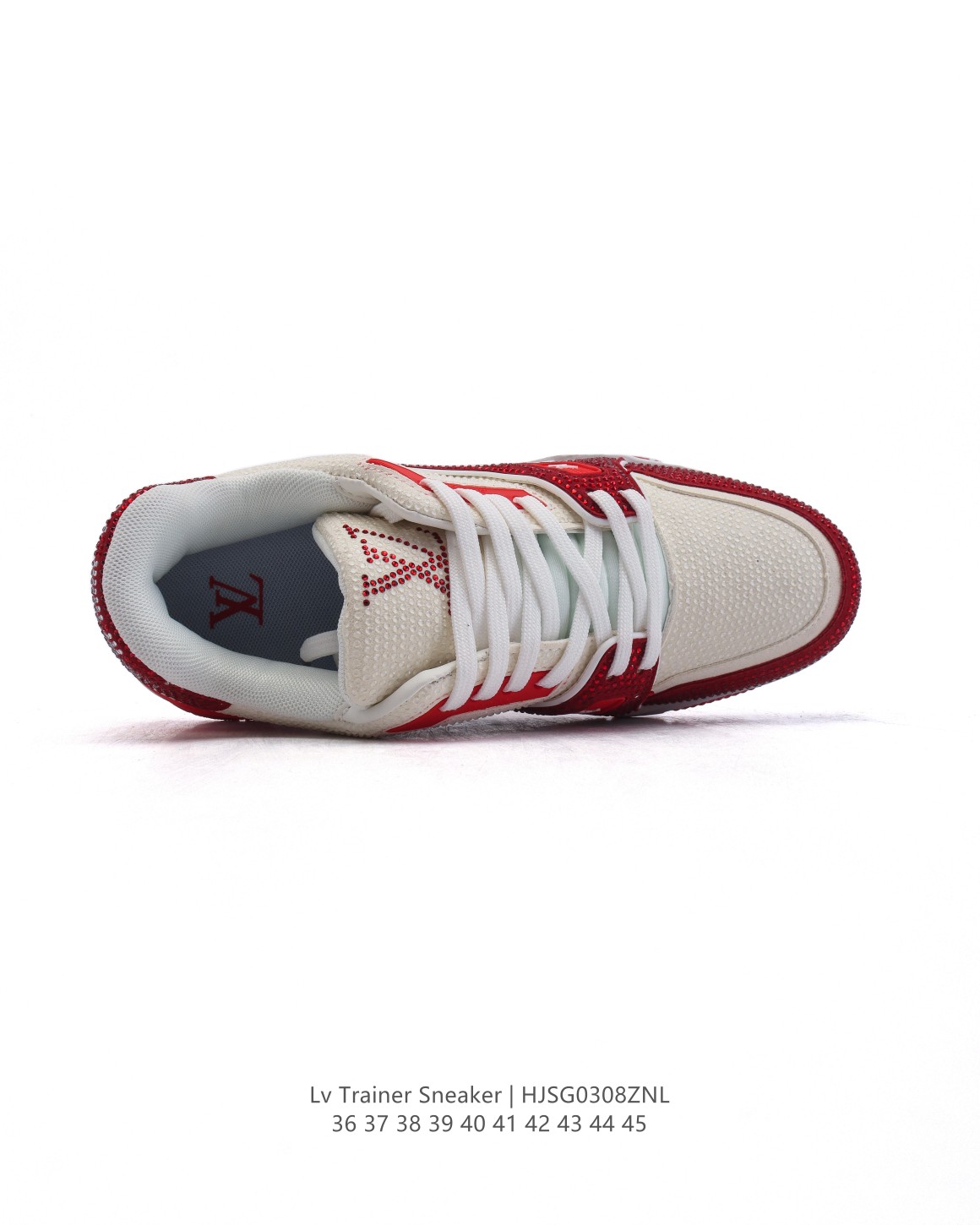 💰225
【公司级】路易威登 Louis Vuitton LV路易威登板鞋 贴钻 闪钻鞋面 时尚运动鞋潮厚底增高男女鞋。舒适防滑底和百搭性霸屏整个时尚娱乐圈,细节调整完美主义!采用柔软皮革拼接鞋面,独家开模大底, 侧边采用3D打印标志性Logo 尽显贵族时尚气息,配带正品全套包装。全新LV路易威登Louis vuitton Trainer Sneaker Low 休闲运动文化百搭板鞋。
类型:男女鞋
尺码:36-45
编码:HJSG0308ZNL