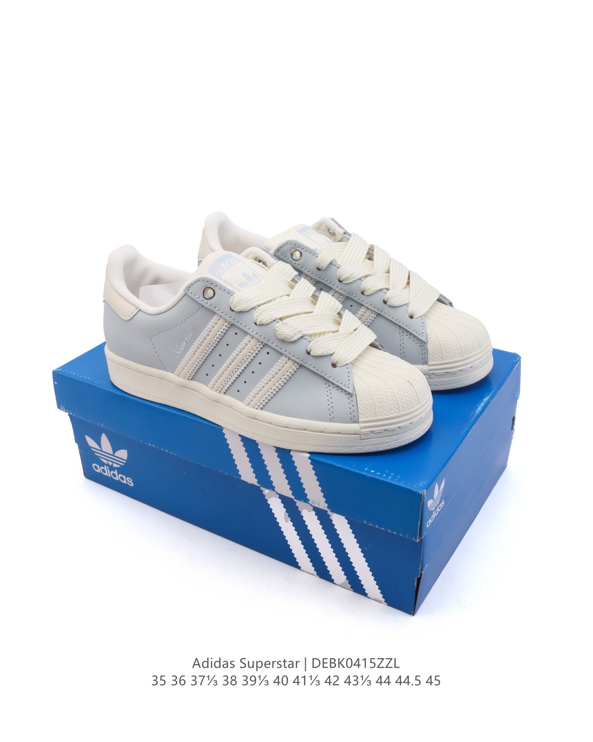 💰180
阿迪达斯 ADIDAS SUPERSTAR 三叶草☘️经典贝壳头系列 新款休闲板鞋潮流男女士运动鞋。鞋面柔软皮革材质 标志性的贝壳鞋头,锯齿三条纹,简约的线条。就连版型和比例,都在向1982年的鞋款致敬。可谓“形神兼备”的复刻。无论在哪,无论去哪,你或许都需要这样一双既舒适又时尚的鞋。1970年问世于篮球场的adidas Superstar,集舒适与时尚于一身。这款经典鞋,缀低调图案,灵感源自公共交通地图。设计简约,旨在伴你出行。心动不如行动,系好鞋带,出发吧。
货号:HD2204
码数:35-45
编码:DEBK0415ZZL