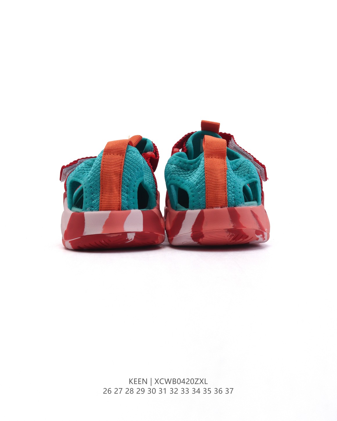 💰160
【童鞋】KEEN科恩 X Mita sneaker设计师联名款 UNEEK 户外涉水透气溯溪儿童运动凉鞋 沙滩鞋 Keen Uneek 以舒适及符合人体为目标Keen Uneek 鞋垫部分够厚 特别加厚了脚弓部分 即使长时间穿著也不觉得疲累 若果在城市环境内穿梭 够用有余 脚前掌有Flex Zone 部分Keen Uneek 鞋底的坑纹 有助防滑 Keen Uneek 採用索带鞋很方便 最容易衬衫 任何颜色的短裤、长裤、牛仔裤都可以轻松配搭。
类型:儿童鞋
尺码: 26-37
编码:XCWB0420