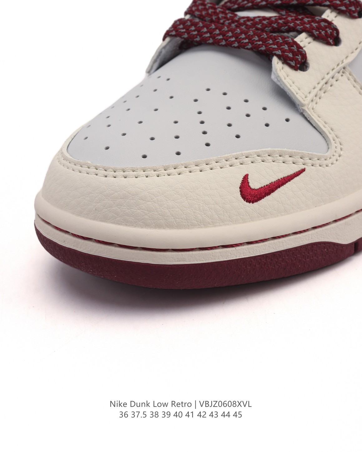 💰280
【公司级】耐克 Nike Sb Dunk Low Pro 运动鞋复古板鞋 潮滑板鞋。采用柔软皮革鞋面，经久耐穿，塑就如元年款 Dunk 般的复古质感。鞋头透气孔，搭配鞋口和鞋舌形状，忠实沿袭元年款经典外观。全掌型橡胶外底，造就非凡抓地力。Dunk 起初专为篮球运动打造，于 80 年代末成为滑板界新宠，现已跃升成为街头时尚标杆。加垫低帮鞋口结合耐穿外底，助你自信舞动。

货号：MM1089
码数：36-45
编码：VBJZ0608XVL