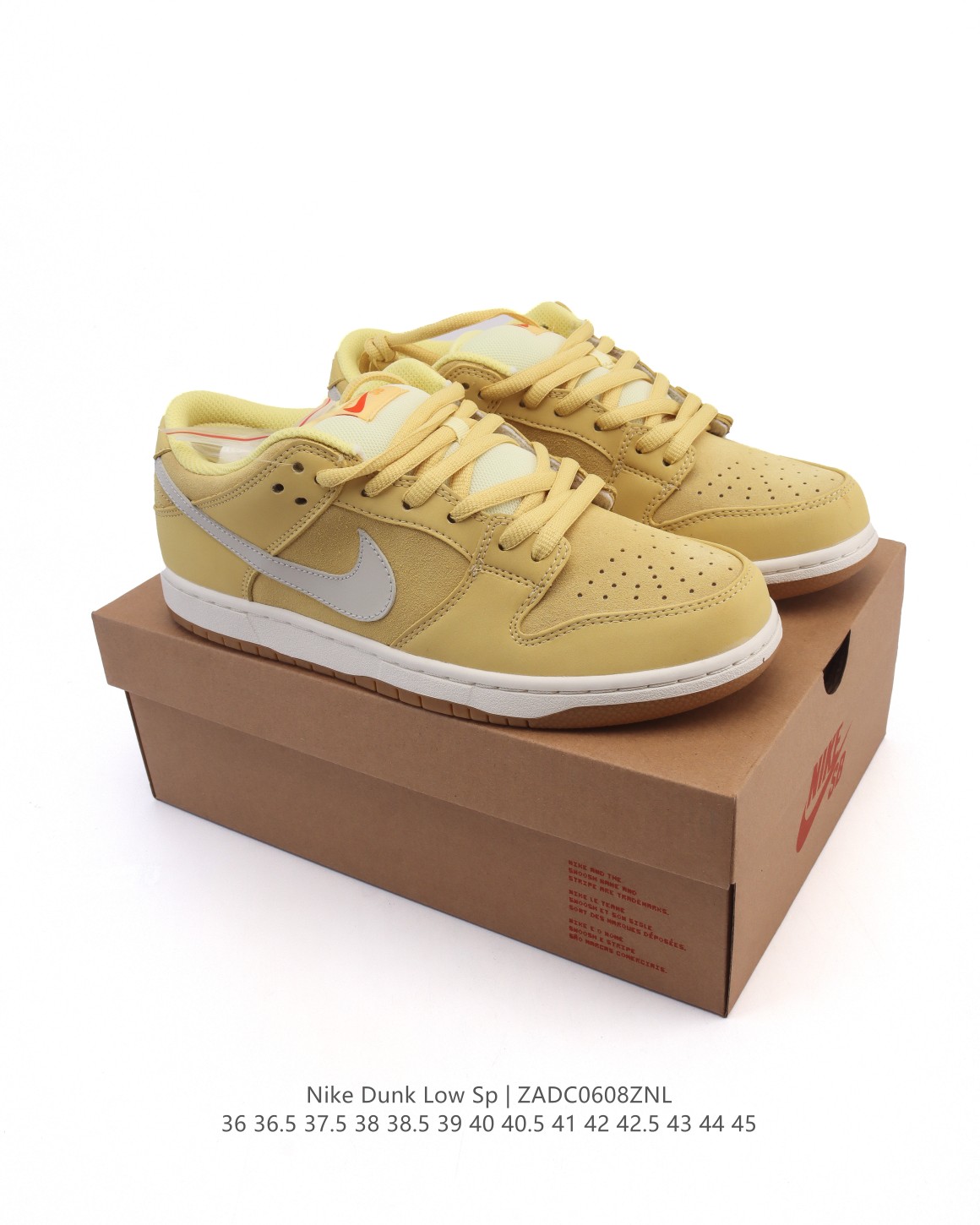 💰200
【公司级】耐克 Nike Sb Dunk Low Pro 运动鞋复古板鞋 潮滑板鞋。采用柔软皮革鞋面，经久耐穿，塑就如元年款 Dunk 般的复古质感。鞋头透气孔，搭配鞋口和鞋舌形状，忠实沿袭元年款经典外观。全掌型橡胶外底，造就非凡抓地力。Dunk 起初专为篮球运动打造，于 80 年代末成为滑板界新宠，现已跃升成为街头时尚标杆。加垫低帮鞋口结合耐穿外底，助你自信舞动。

货号：FJ1674
码数：36-45含半码
编码：ZADC0608ZNL