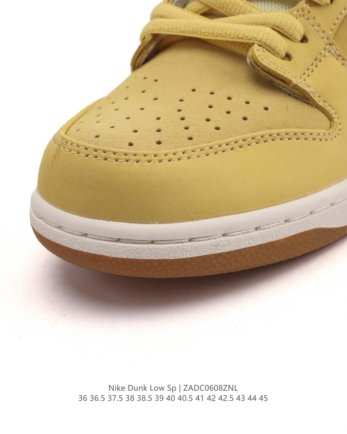 💰200
【公司级】耐克 Nike Sb Dunk Low Pro 运动鞋复古板鞋 潮滑板鞋。采用柔软皮革鞋面，经久耐穿，塑就如元年款 Dunk 般的复古质感。鞋头透气孔，搭配鞋口和鞋舌形状，忠实沿袭元年款经典外观。全掌型橡胶外底，造就非凡抓地力。Dunk 起初专为篮球运动打造，于 80 年代末成为滑板界新宠，现已跃升成为街头时尚标杆。加垫低帮鞋口结合耐穿外底，助你自信舞动。

货号：FJ1674
码数：36-45含半码
编码：ZADC0608ZNL