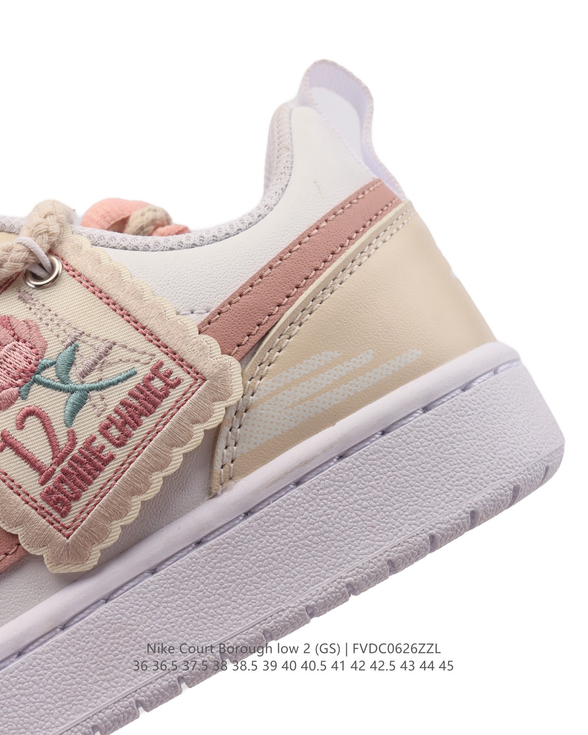💰150
【特价🔥】耐克(NIKE)运动鞋 COURT BOROUGH LOW 小空军 解构绑带 双鞋带 低帮板鞋。1.其皮革材质的鞋面结合网眼鞋舌,在出众外观与质感的同时提供稳固支撑,并且提升透气性。弹力鞋垫,耐穿舒适,增加缓震性能。2.耐克COURT也是耐克性价比比较高的鞋款,COURT鞋型很像AJ1LOW,鞋底很像AF1,当然还是有差别的,毕竟产品用料,定位都不一样,性价比来说还是不错的选择。3.这款鞋子加上外底采用扭转点设计,流畅启停,灵活抓地;鞋身有着耐克logo标志,展现品牌价值。
类型:男女鞋
货号:BQ5448-300
码数:36-45含半码
编码: FVDC0626ZZL