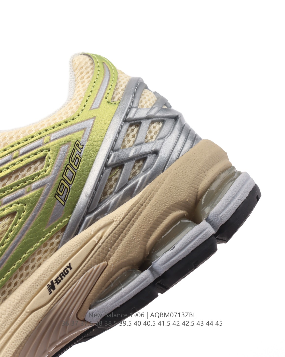 💰210
【纯原级】新百伦 New Balance M1906系列 复古运动鞋单品宝藏老爹鞋款。作为NB最经典的档案鞋型之一，与2002一样，1906有着NB最成熟的技术加持和复古款式，而本次推出的版本参照2002r的定位，相信会在性价两端做出权衡。单从造型上来看，依旧是vibe风格，味道很正，细节也很酷，这双1906r无疑必能打入复古跑鞋爱好者的年度鞋款名录。

货号：M1906RES
尺码：36-45含半码
编码：AQBM0713ZBL