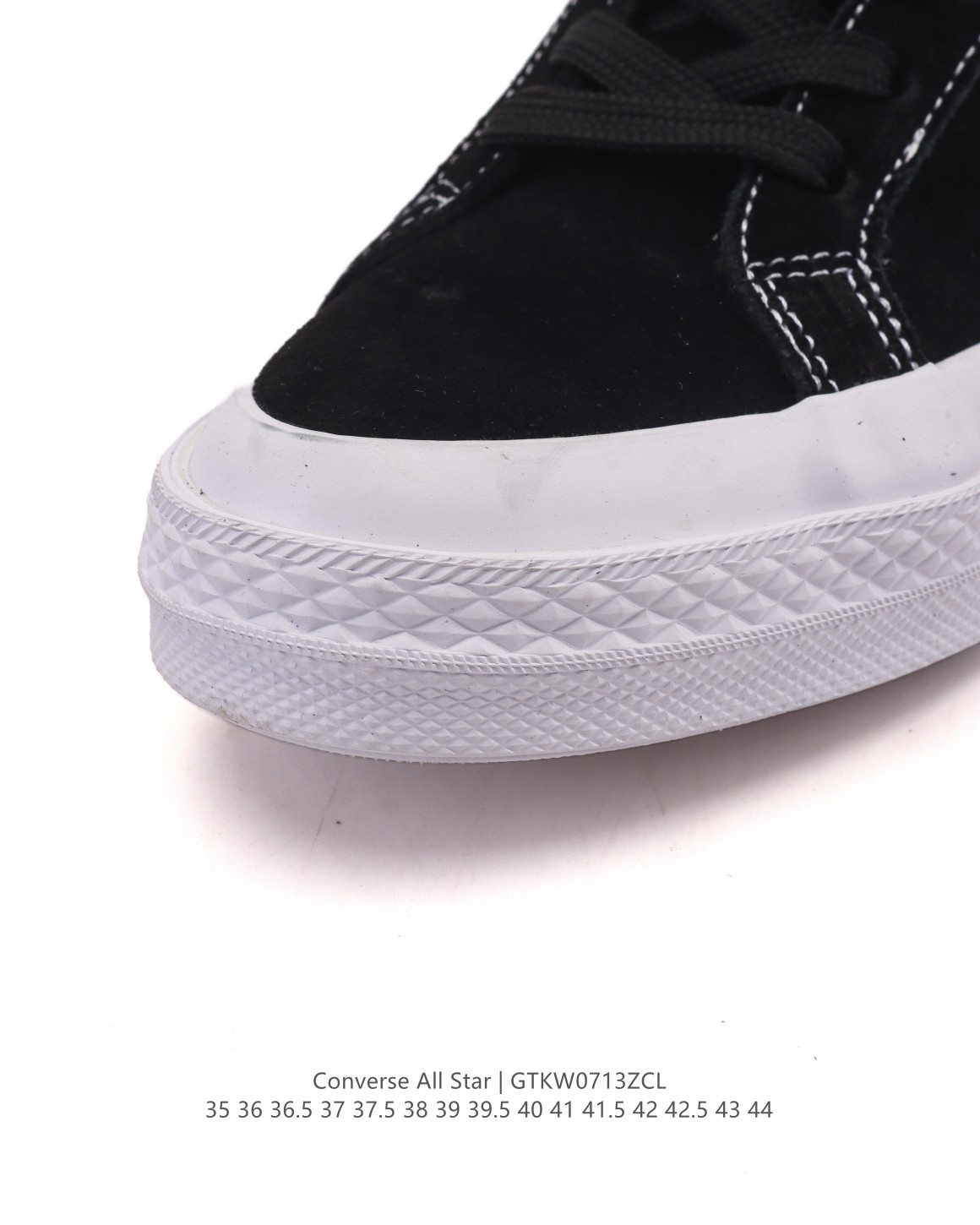💰190
Converse All Star 低帮男女士运动鞋 一星⭐匡威全明星复古 休闲百搭板鞋 经典透气皮革面慢跑鞋。这个系列是匡威最古老的系列了。是匡威品牌公司1908年成立以来就有的了。各路明星、达人街拍的必搭单品。百搭且舒适性较好，橡胶薄底设计，防滑耐磨，轻盈自在。

货号：A13646C
尺码：35-44含硫化半码
编码：GTKW0713ZCL